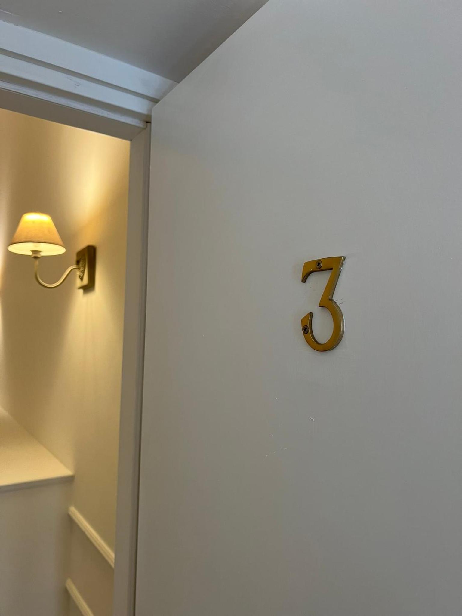 Luxury room Anelli center of Roma