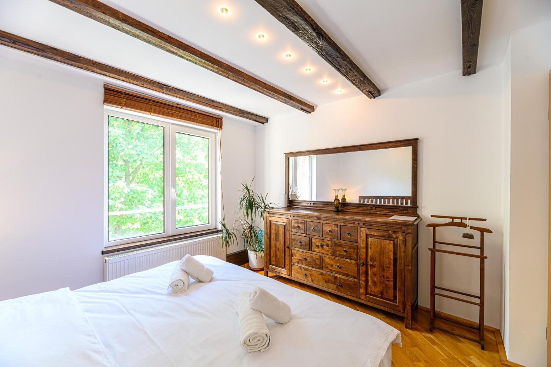 Brasov Central Escape - Rooms & Penthouse