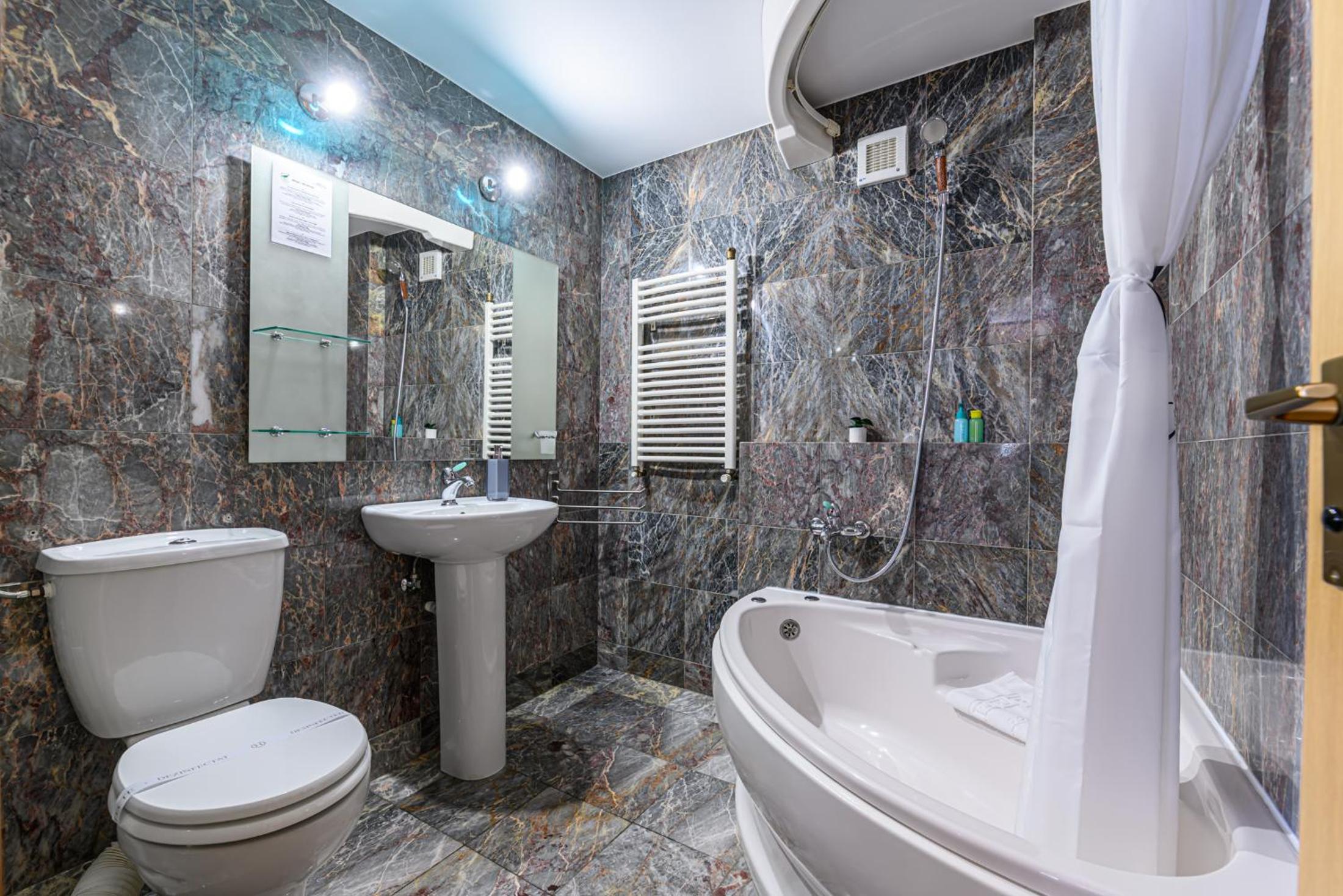 Brasov Central Escape - Rooms & Penthouse