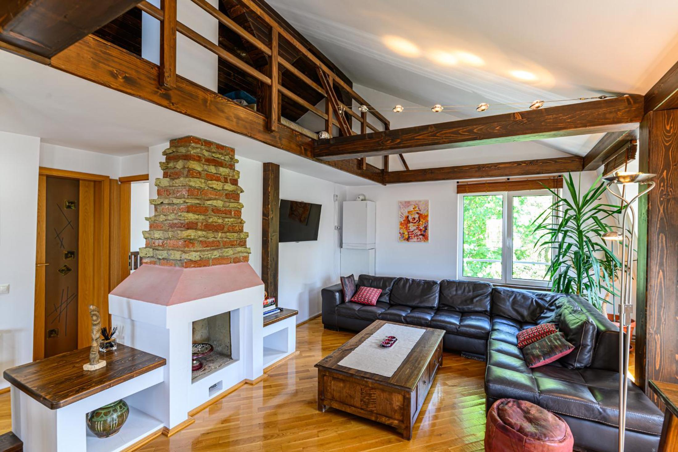 Brasov Central Escape - Rooms & Penthouse