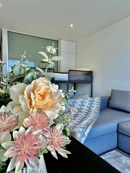 Modern 1BR West Melbourne Gateway
