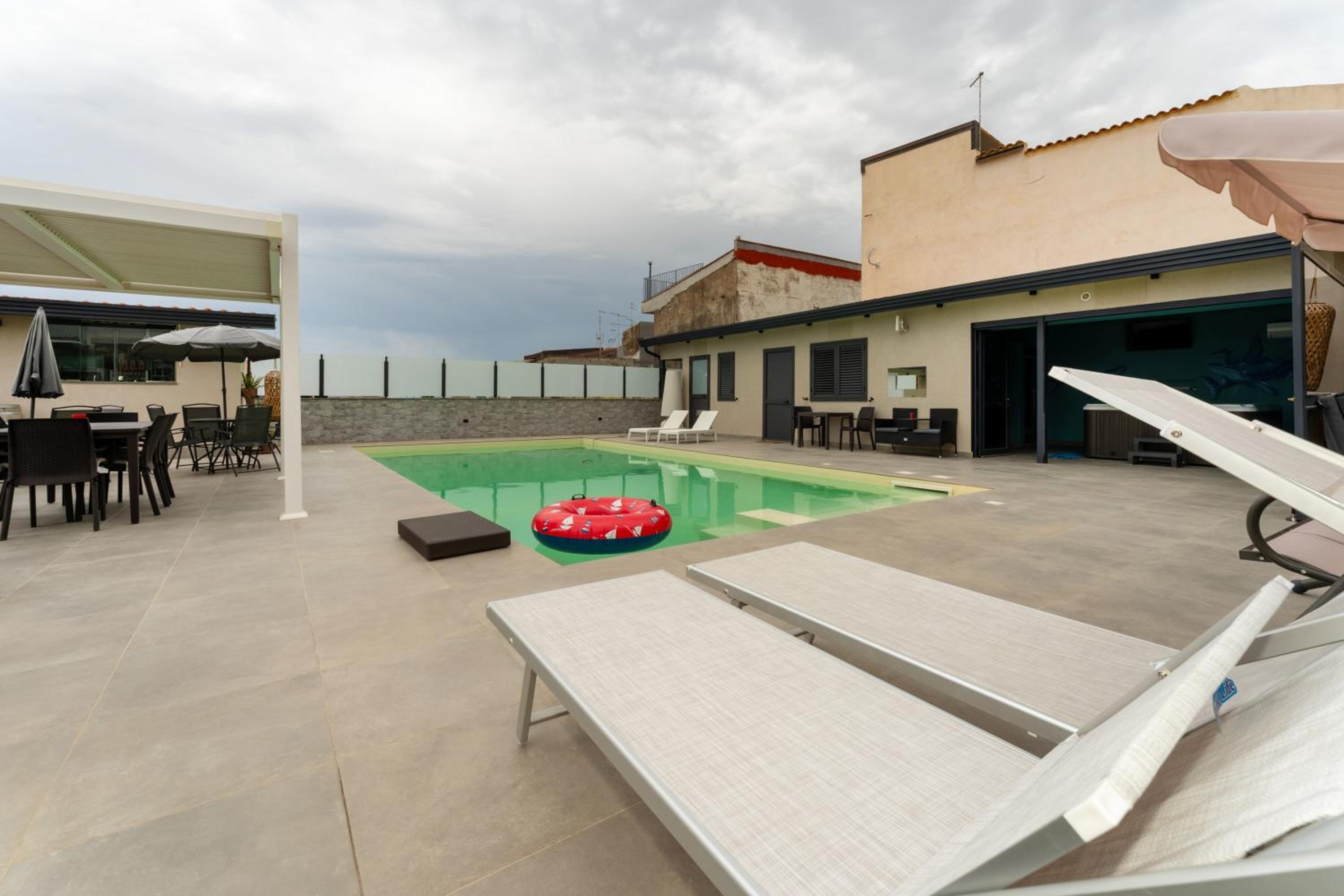 Giovannino House