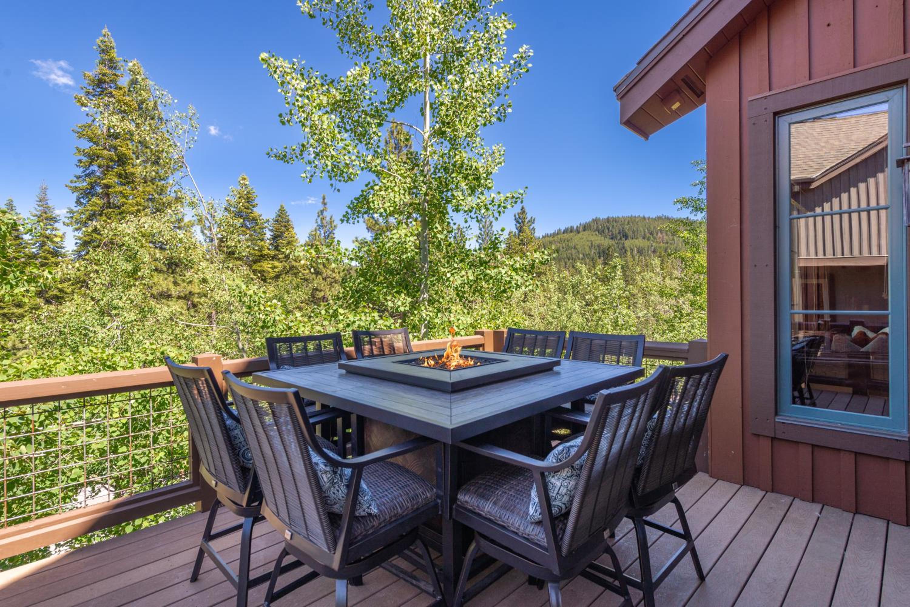 Luxury Northstar Home Walk to Lifts Private Hot-Tub Fenced-In Yard Book on Mobile for Promo Price view 2