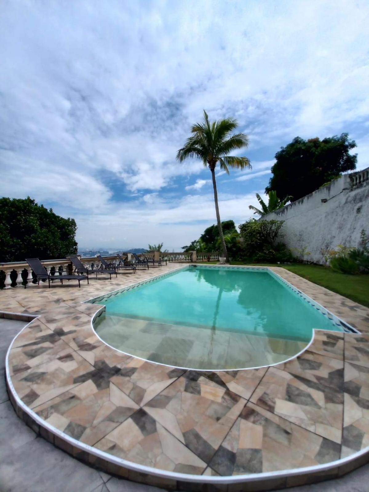 Casa das Luzes Hostel IVN