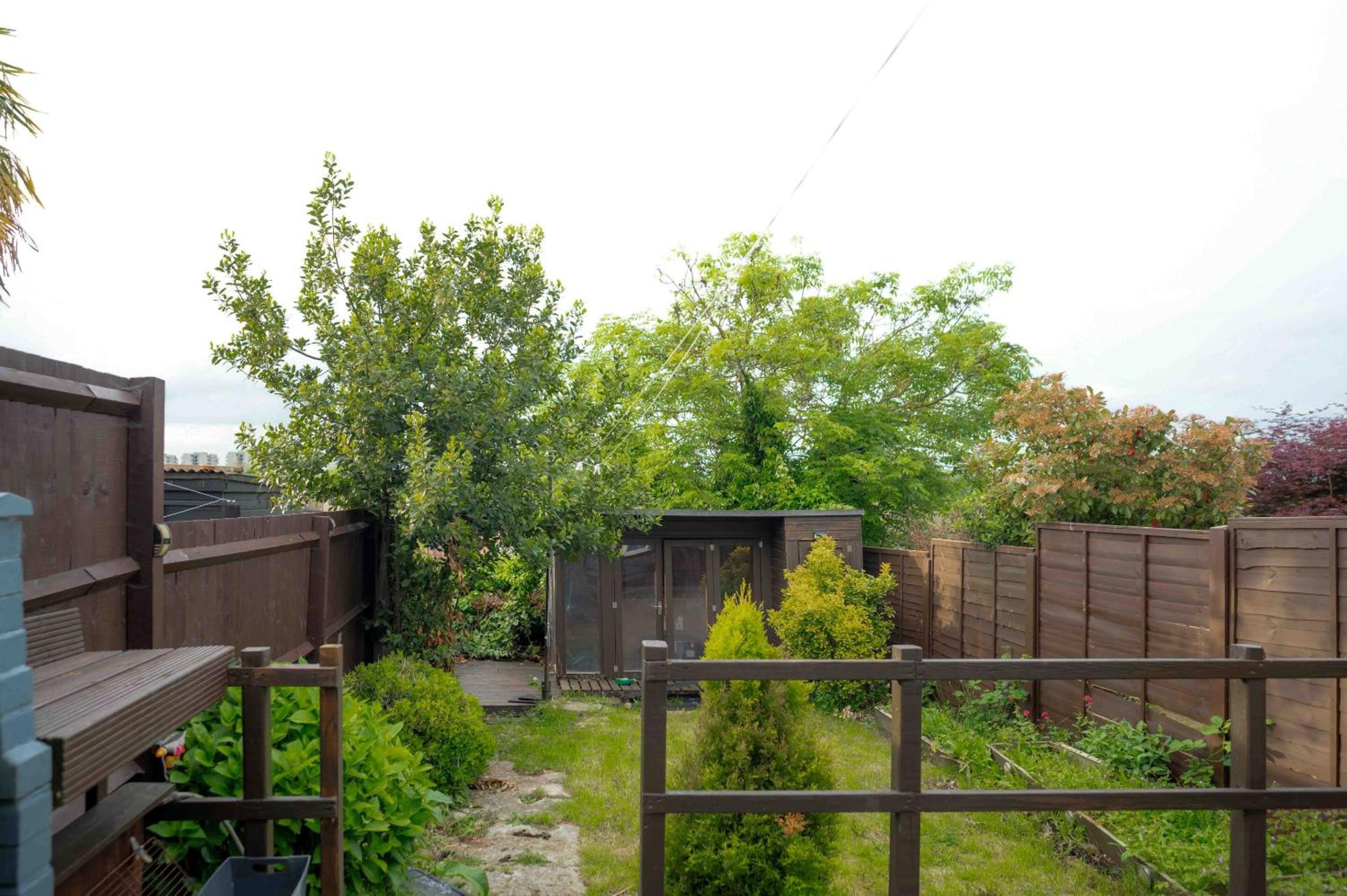 Luxury 3-Bedrooms House With Parking view 3