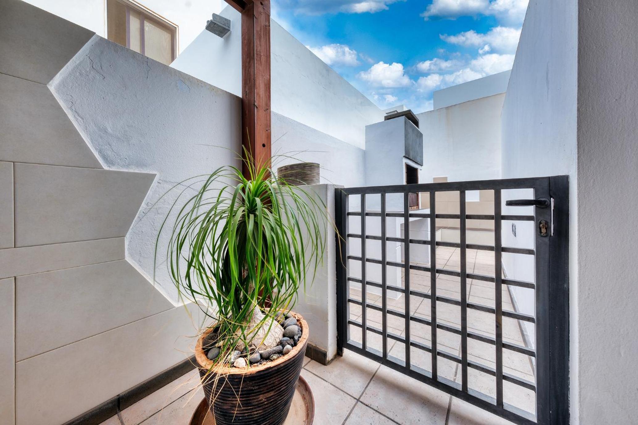 Playa Blanca Sunset - Private pool and BBQ By Lanzarote Vacation Homes