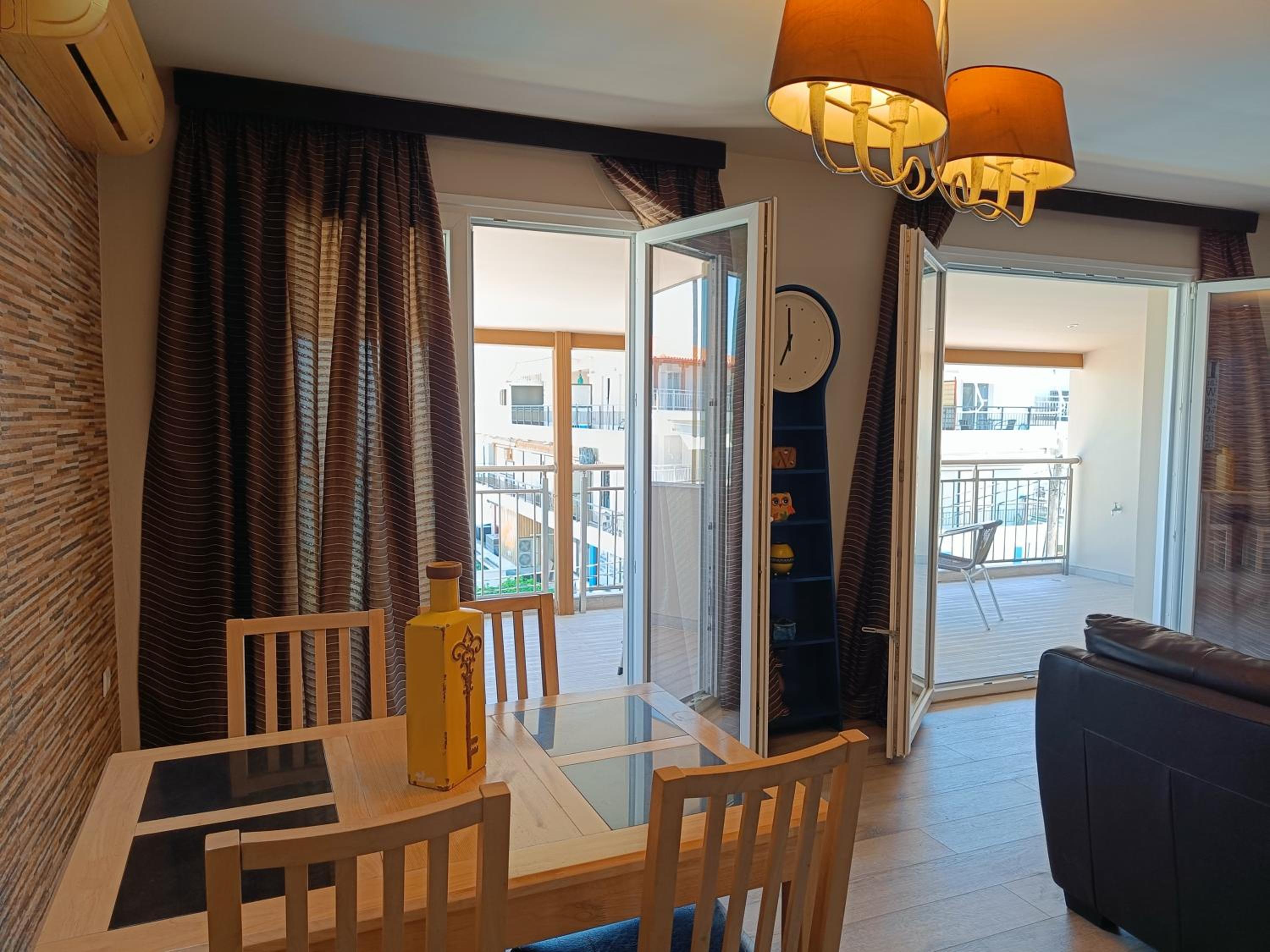 SkyView Paralia