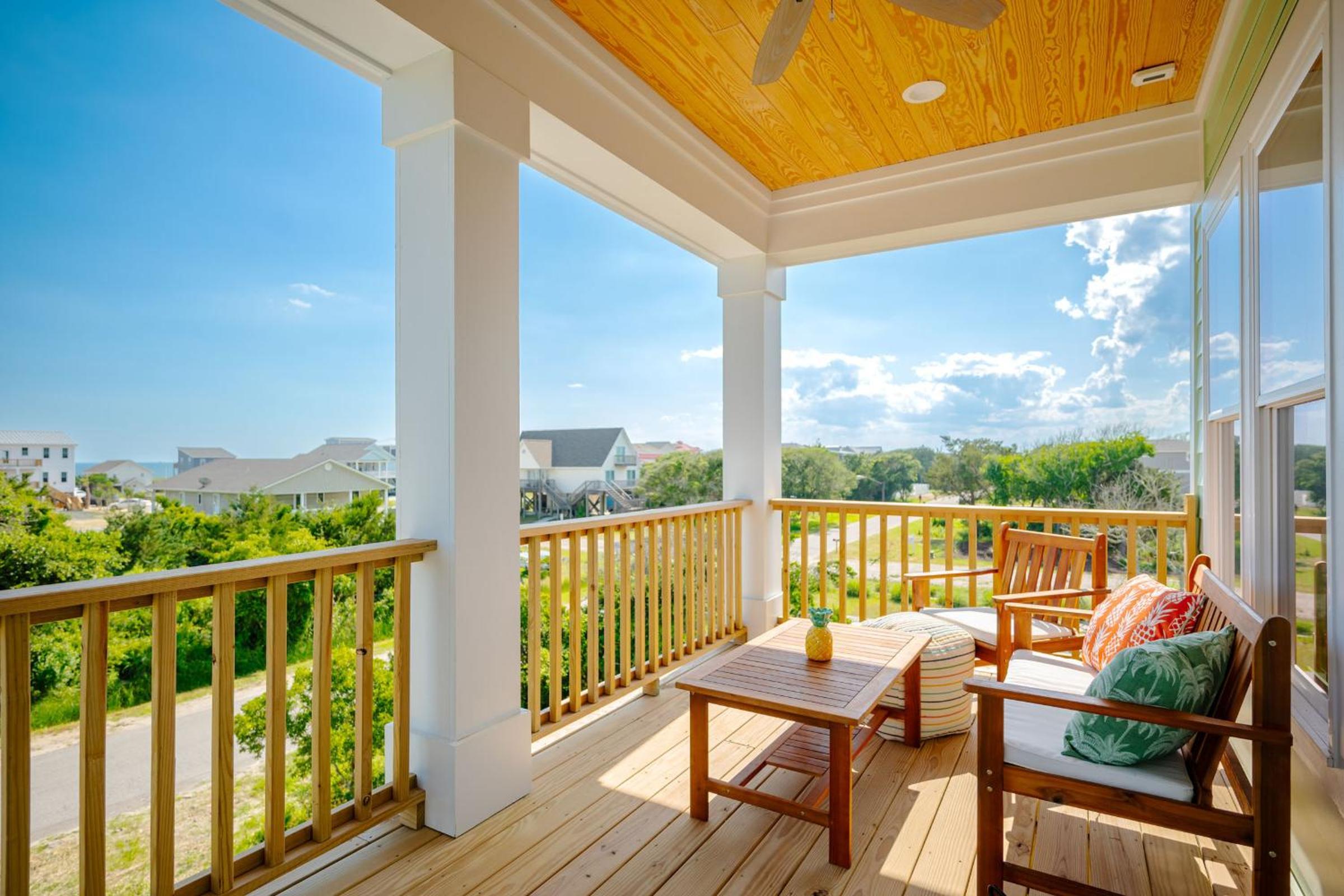 All Sands On Deck by Oak Island Accommodations view 4
