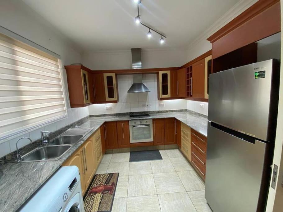 Hanson 3 bedroom furnished
