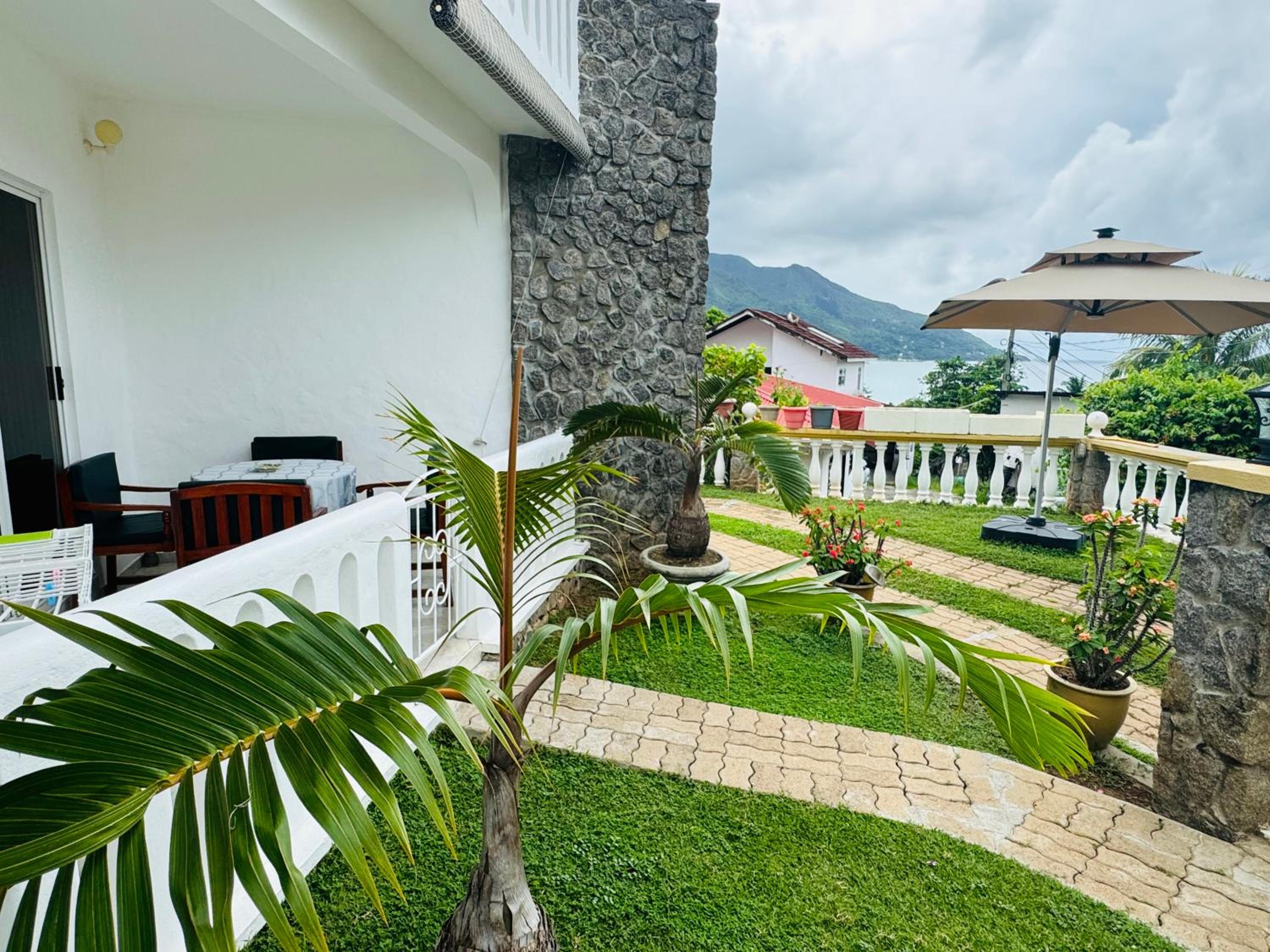 D BES Residence Self Catering photo 5