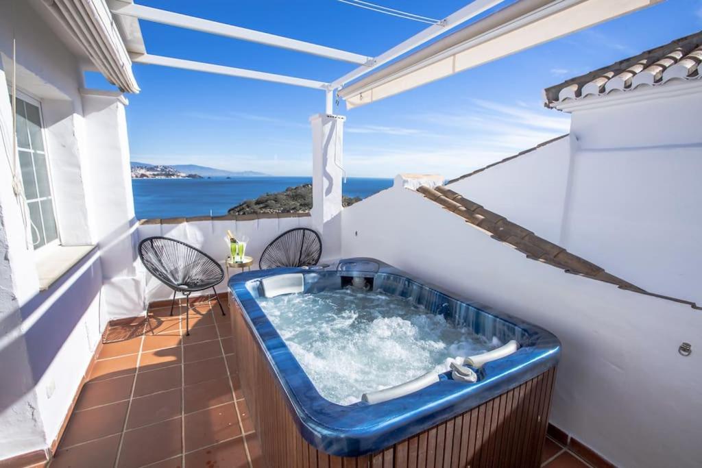 Precioso adosado con jacuzzi en Marina del Este