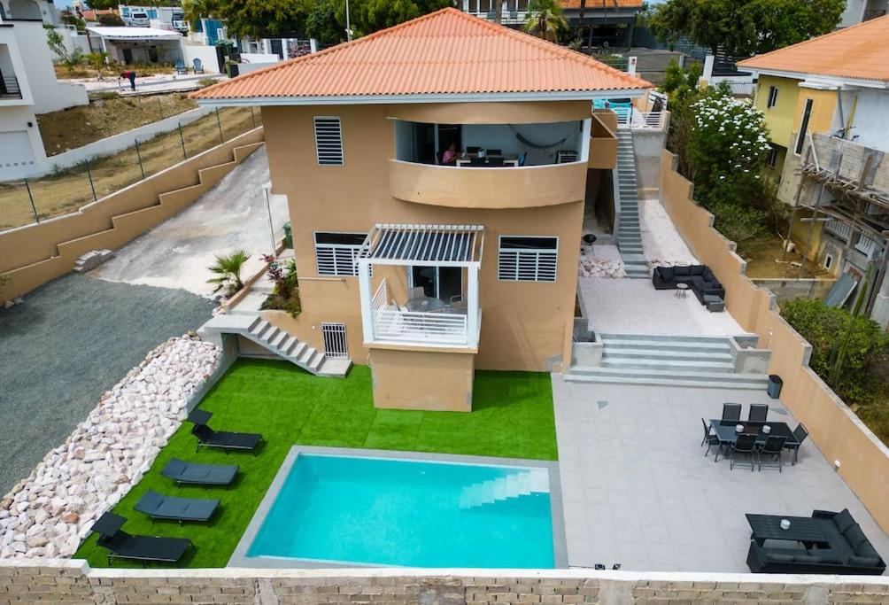NEW!!! Villa Valdi View near Jan Thiel