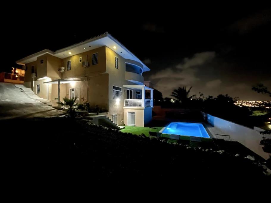 NEW!!! Villa Valdi View near Jan Thiel