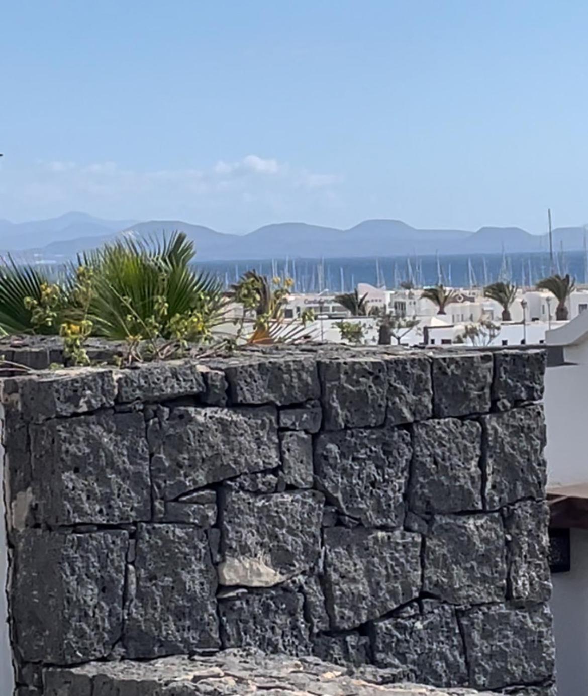 Villa Malolo - Private Pool and Jacuzzi By Lanzarote Vacation Homes