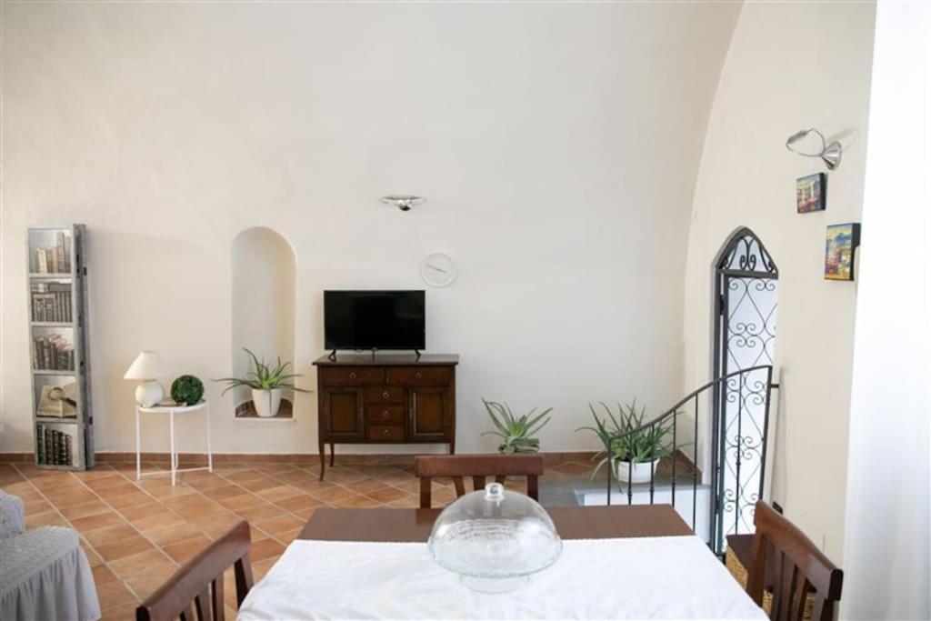 La Chicca di Paola-appartamento view 5