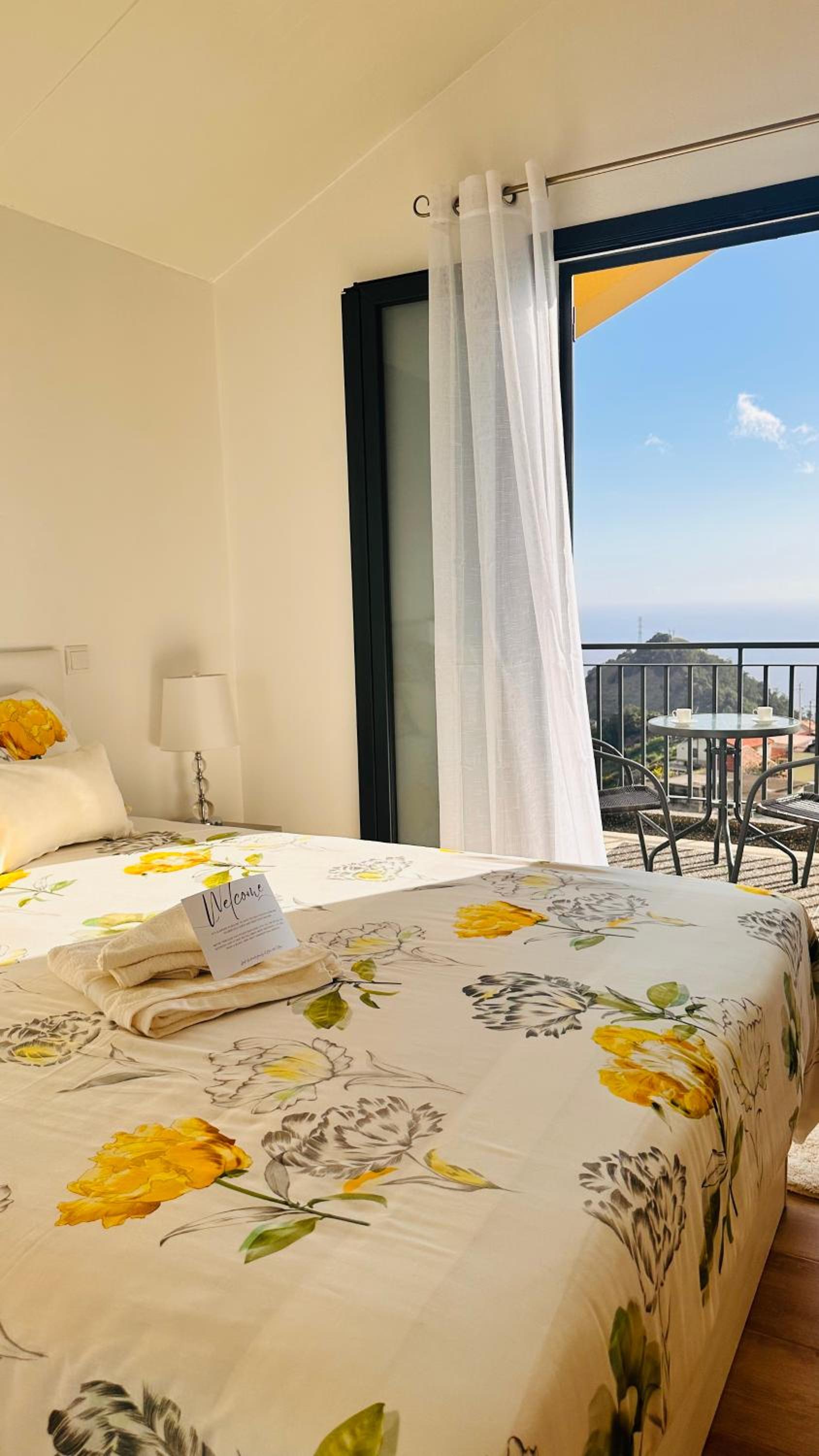 BoaVista- 2 bed house -COSY PANORAMIC -SEA - MOUNTAIN VIEW view 3