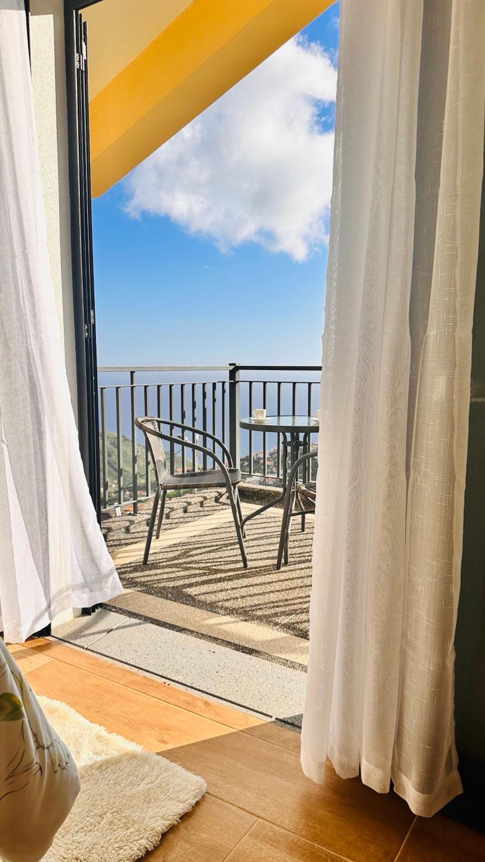 BoaVista- 2 bed house -COSY PANORAMIC -SEA - MOUNTAIN VIEW view 2