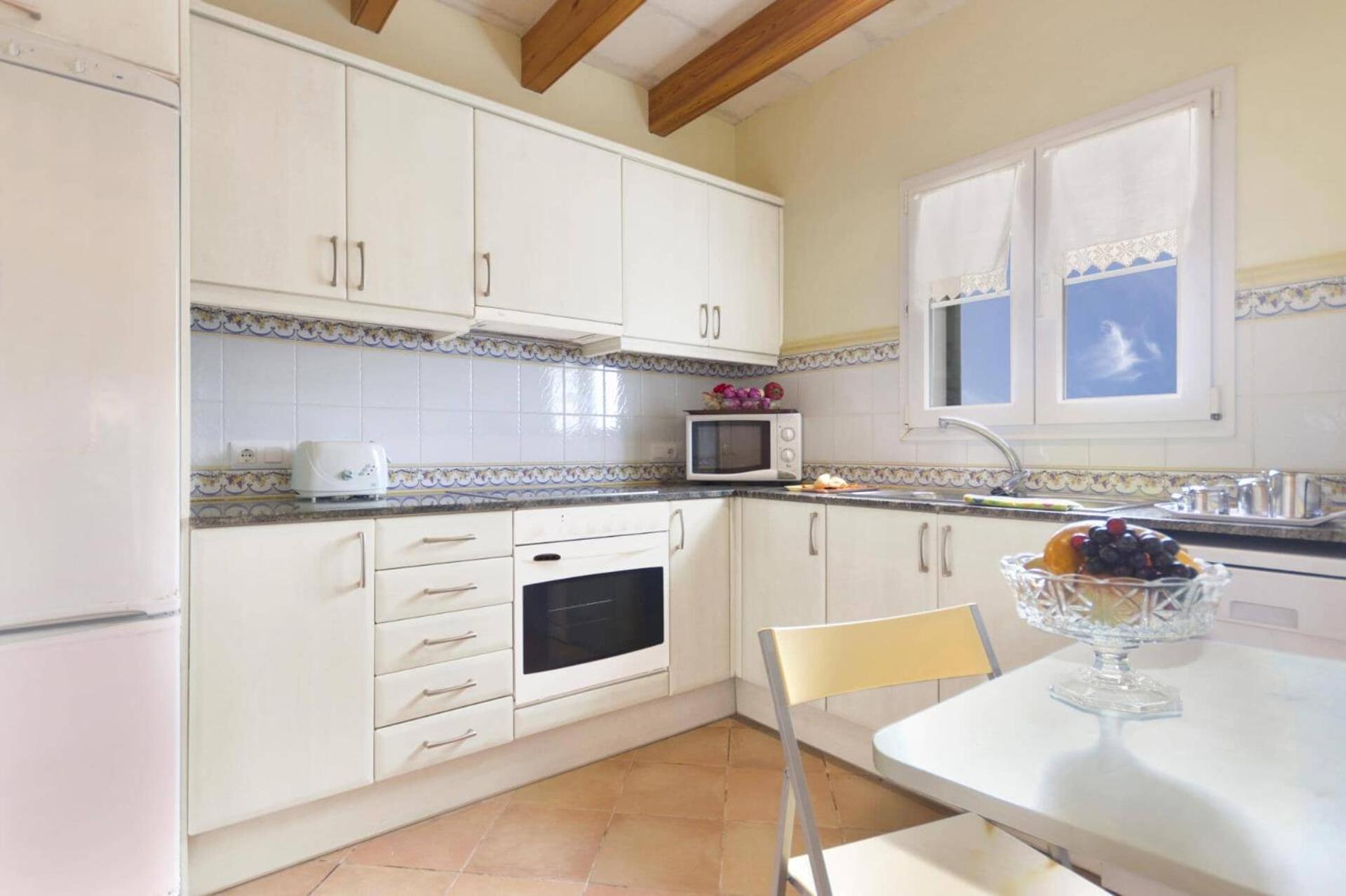 Villa Laurel by Villa Plus