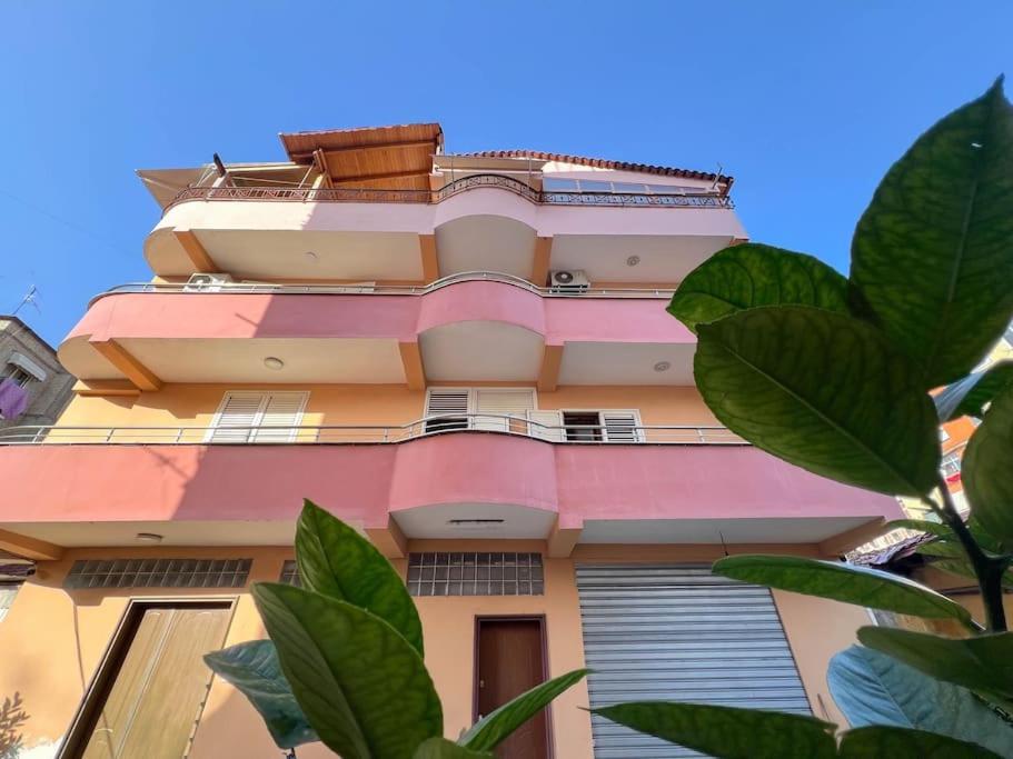Vila Tirana 98