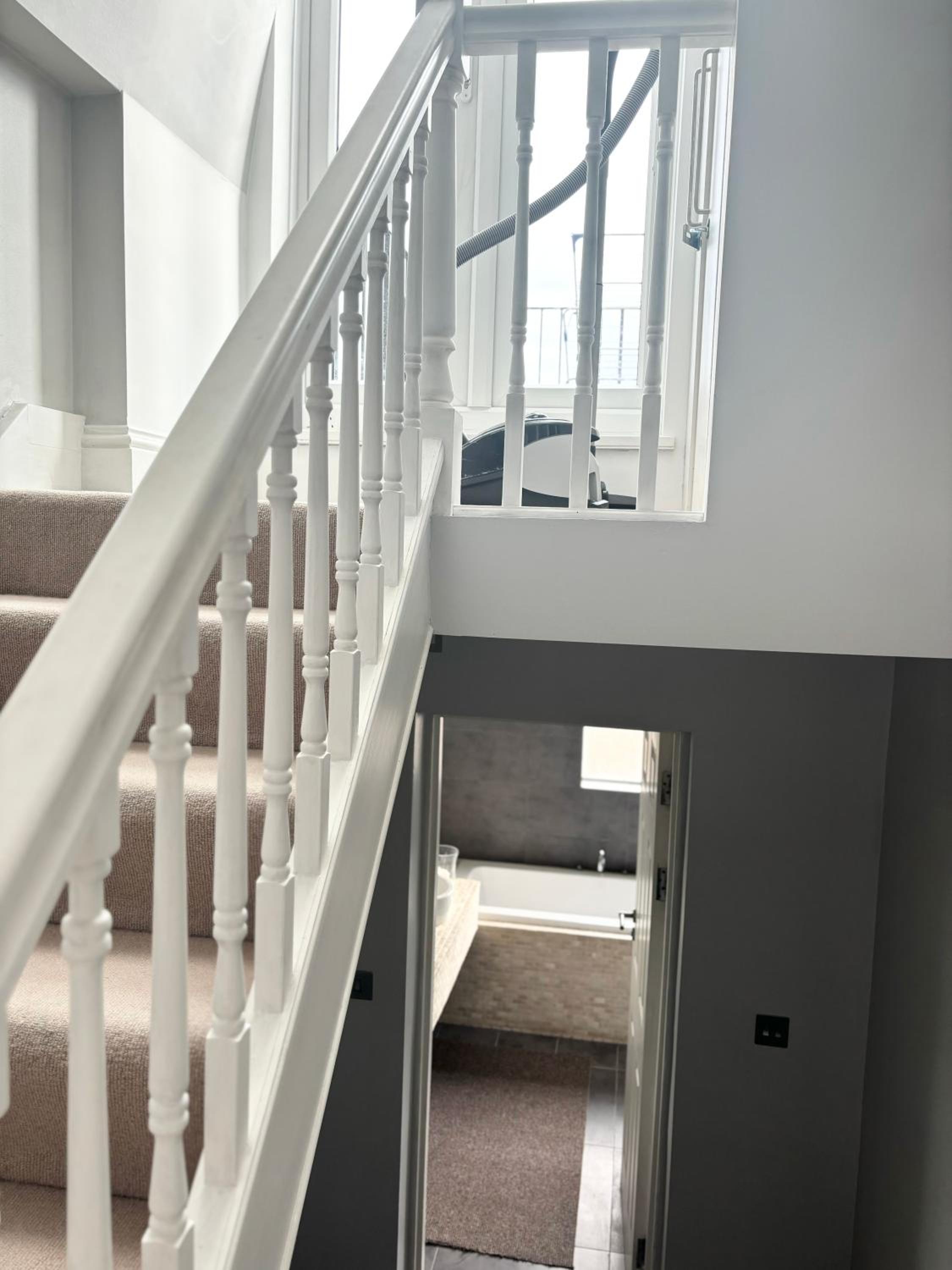 Victorian modern two bedrooms flat in West Kensington with London skyline view