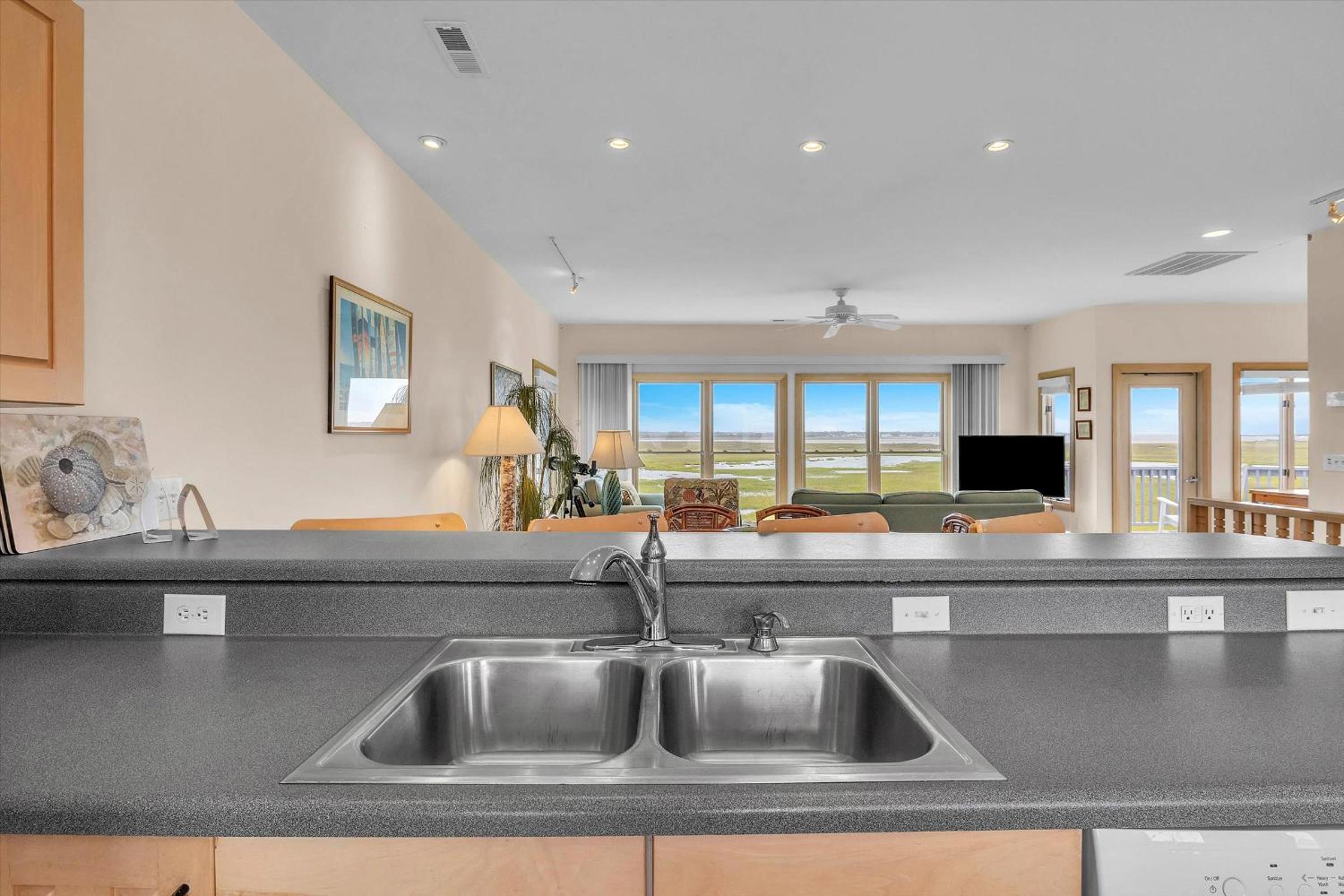 Prime Time by Oak Island Accommodations