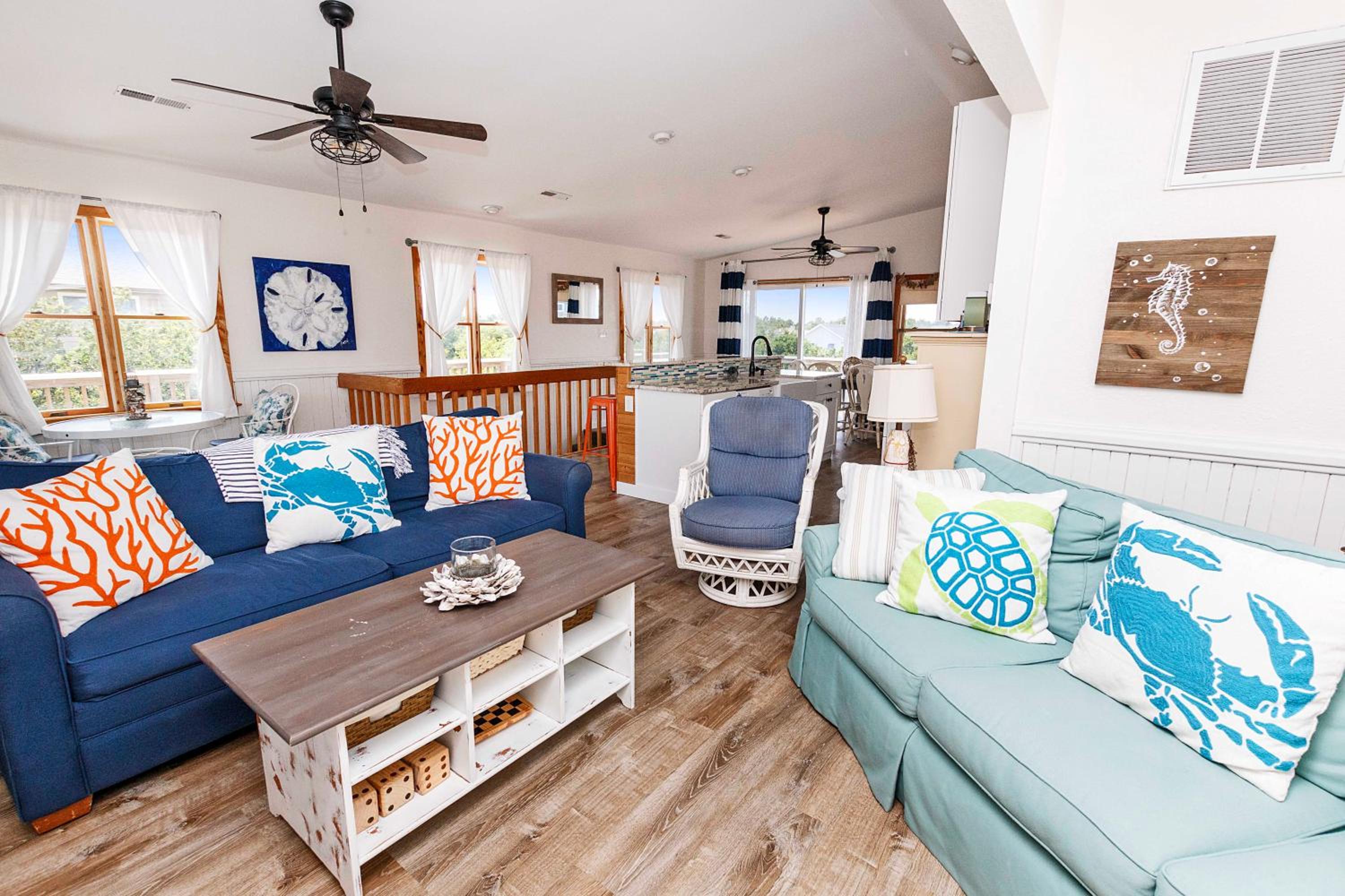 Oceanside, close to beach & shopping! WC904, What's Up Beaches
