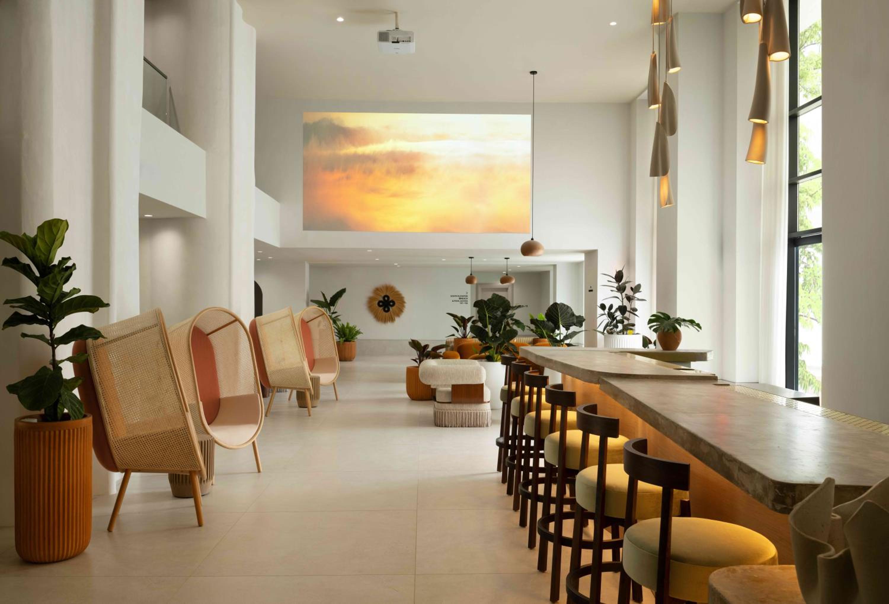 Sandbourne Santa Monica, Autograph Collection