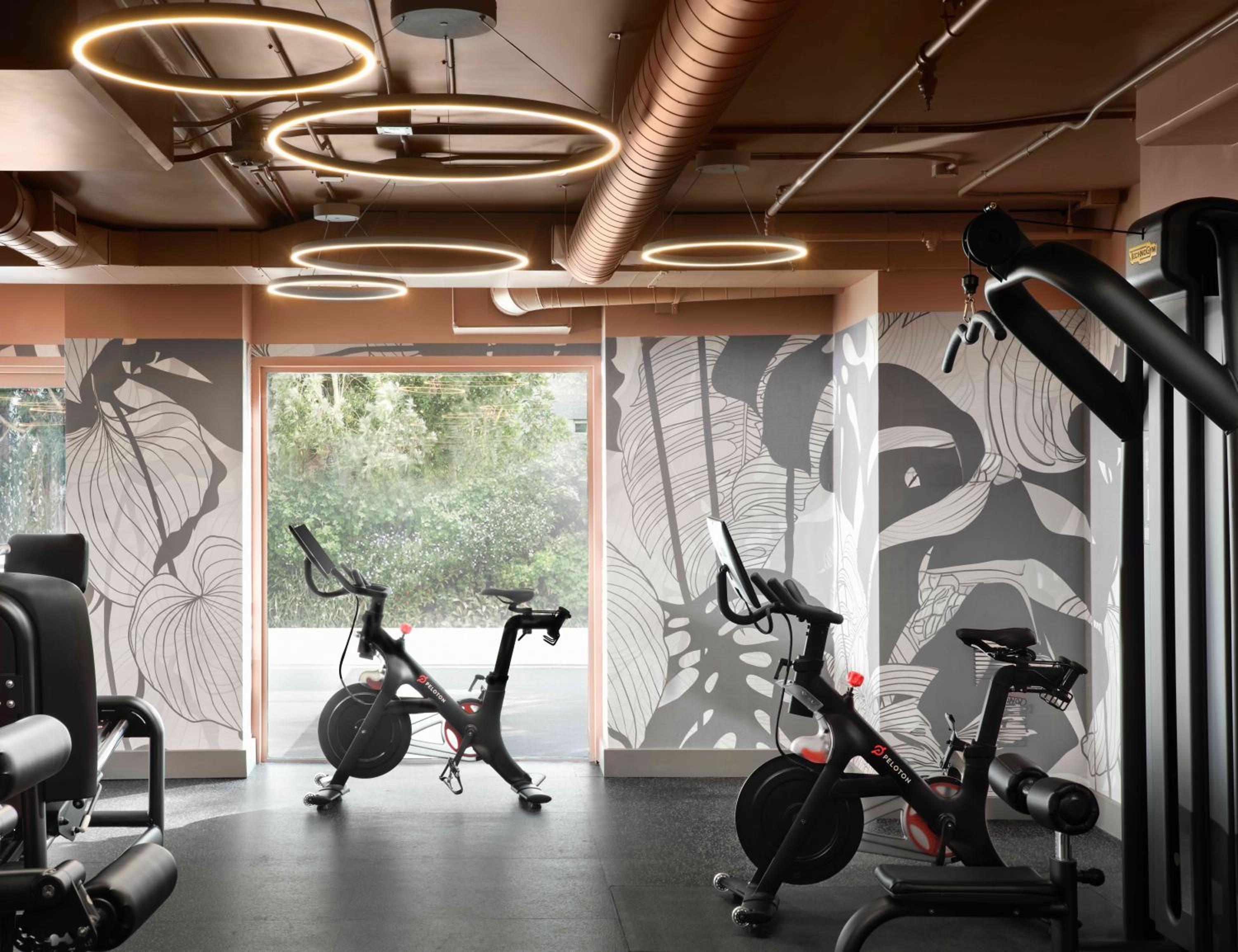 Sandbourne Santa Monica, Autograph Collection