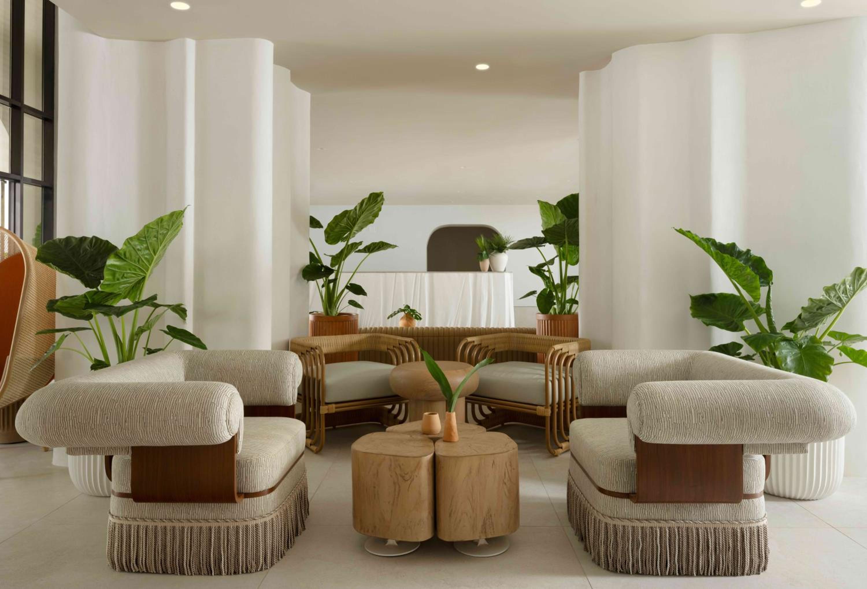 Sandbourne Santa Monica, Autograph Collection
