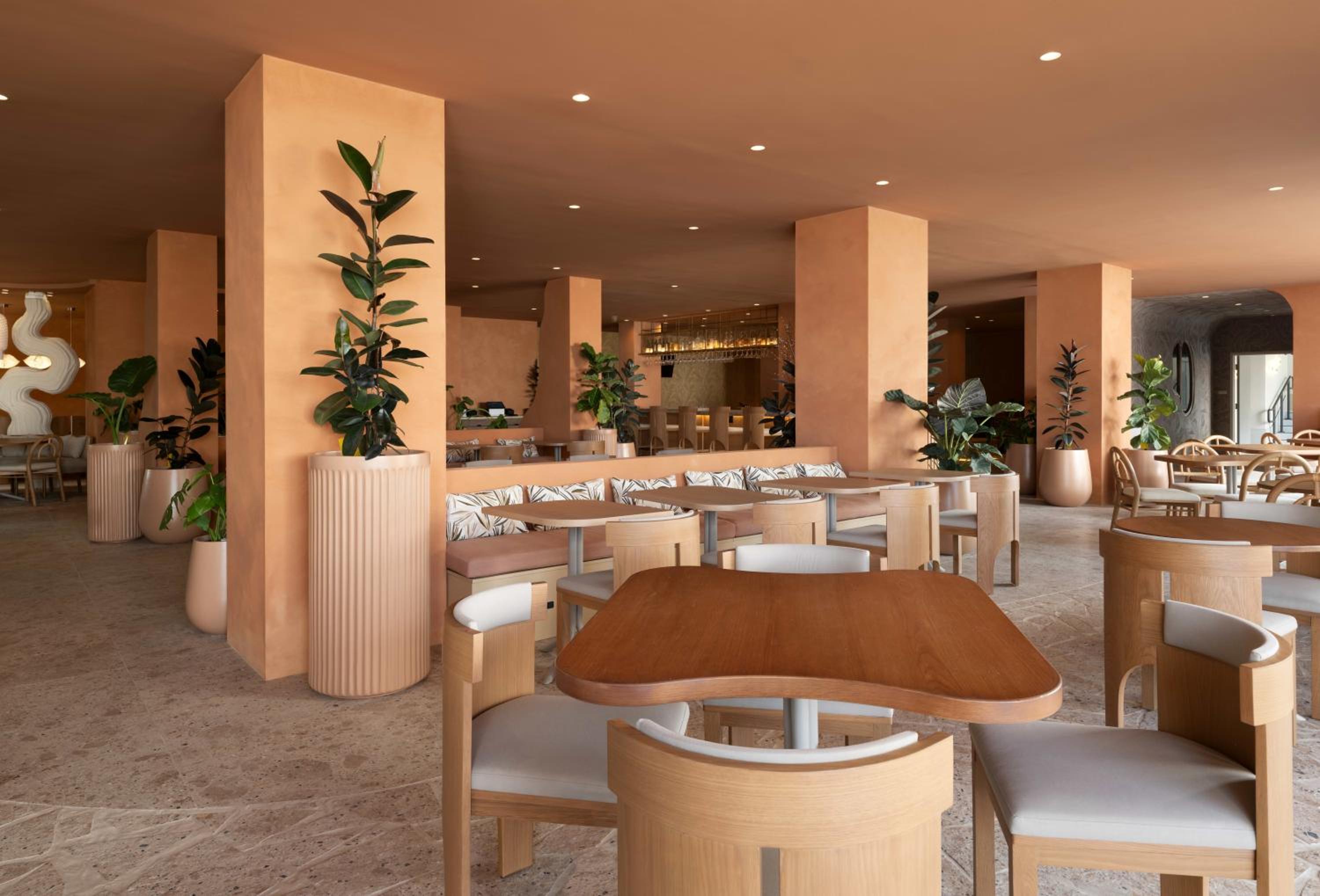 Sandbourne Santa Monica, Autograph Collection