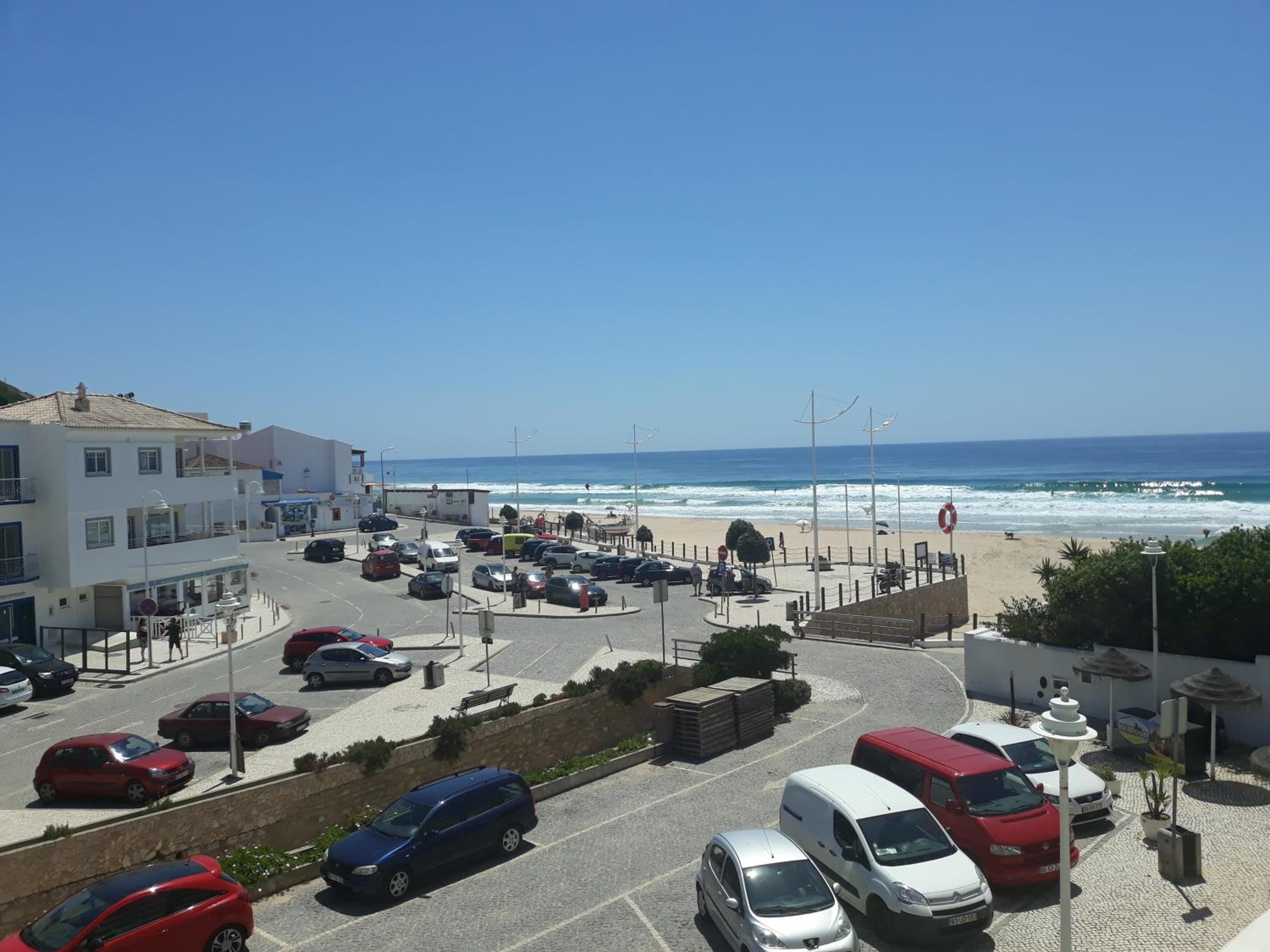 Apartamentos Salema Praia Club