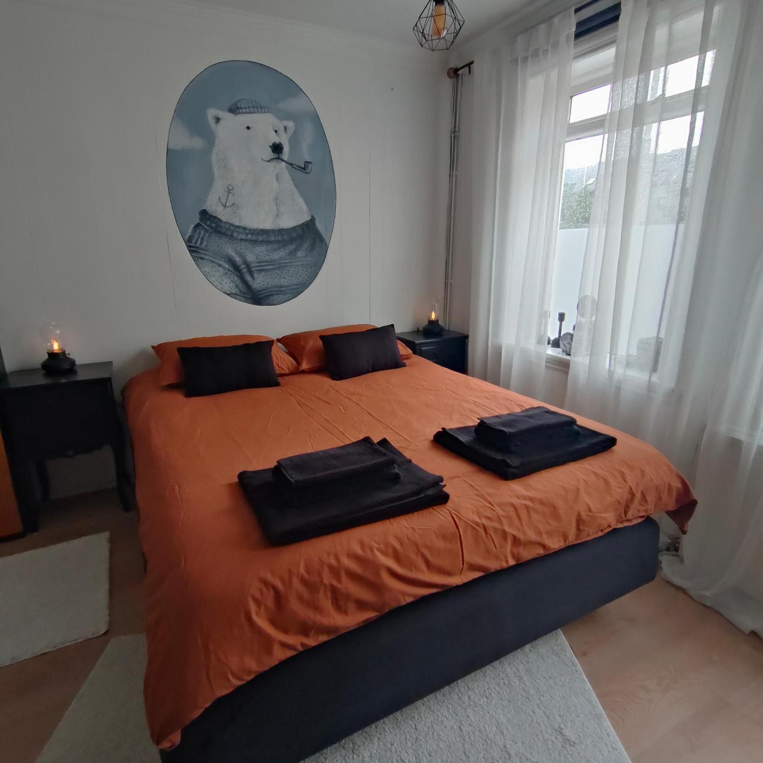 Studio White Bears view 4