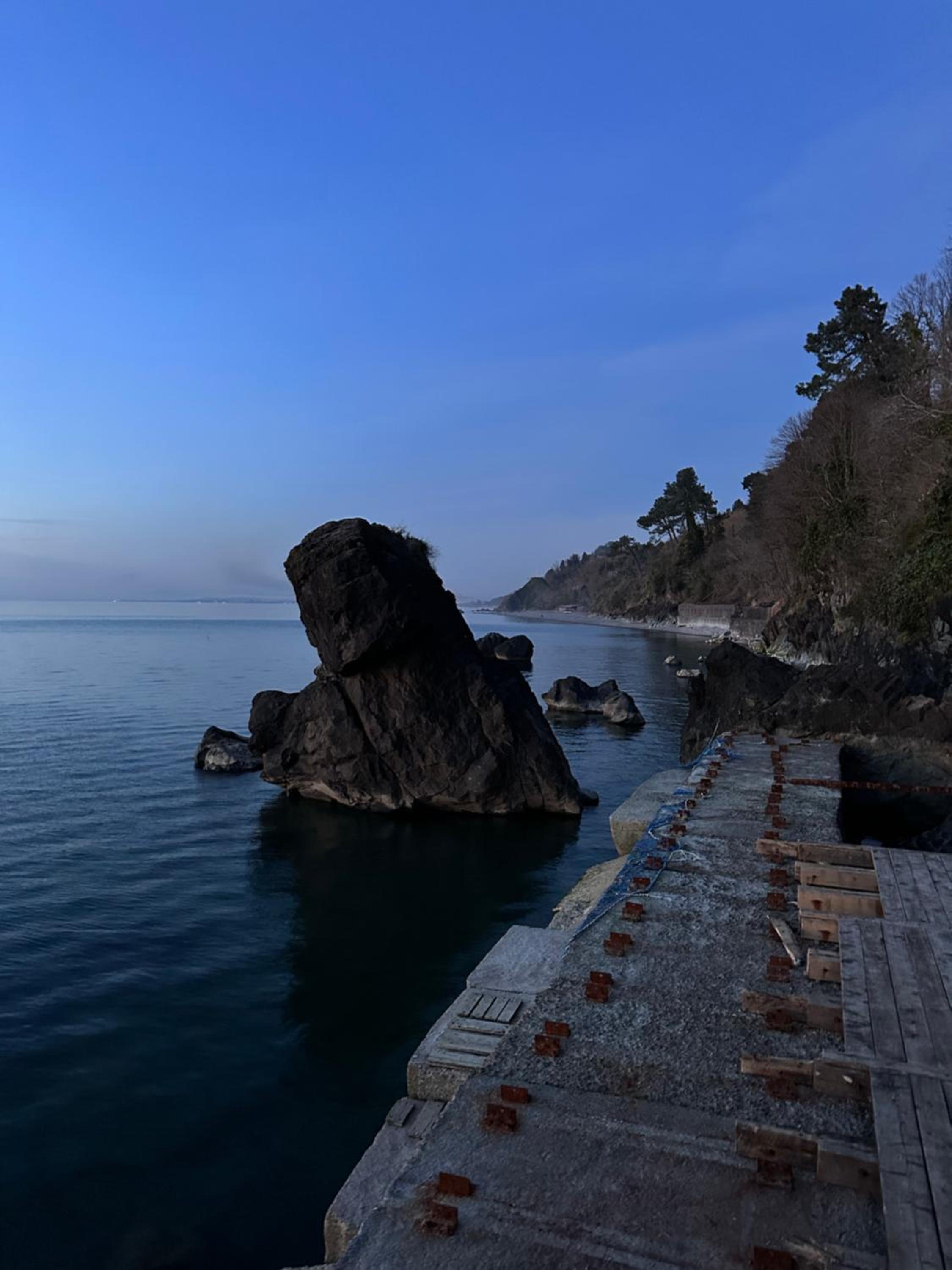 Agora Sundeck Tsikhisdziri