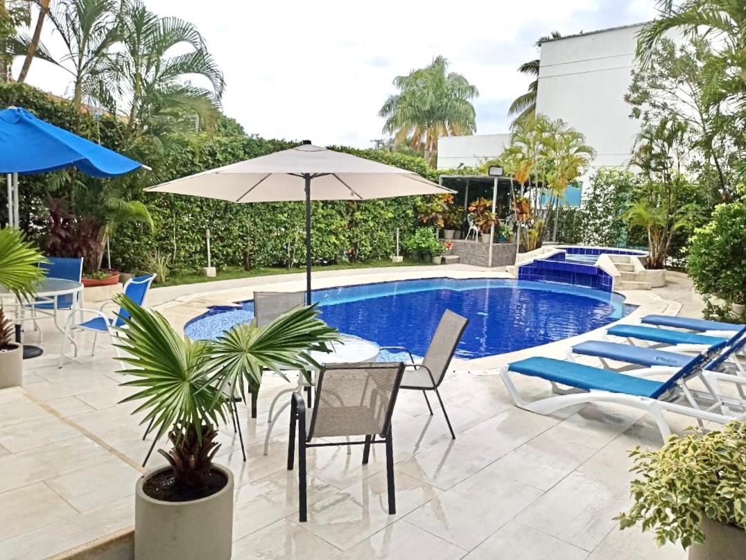 Bella y confortable casa - Condominio El Peñón - 6 Hab
