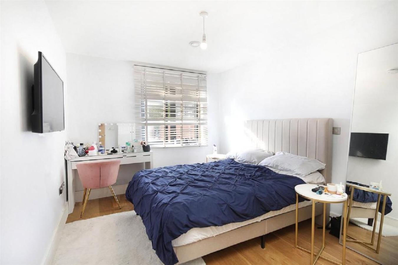 Exquisite One Bed Apartment with nice view and near tube