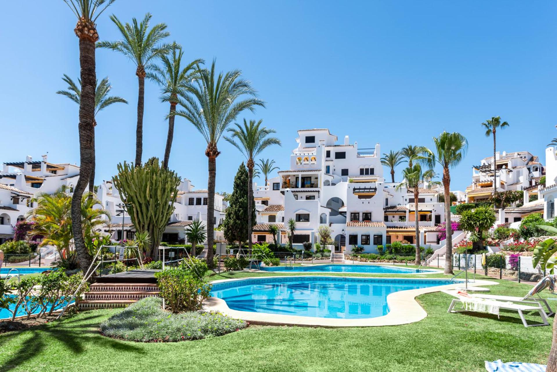 Luxury Apartment in Marbella Aldea Blanca close by Beautiful Port and Beaches of Puerto Banús