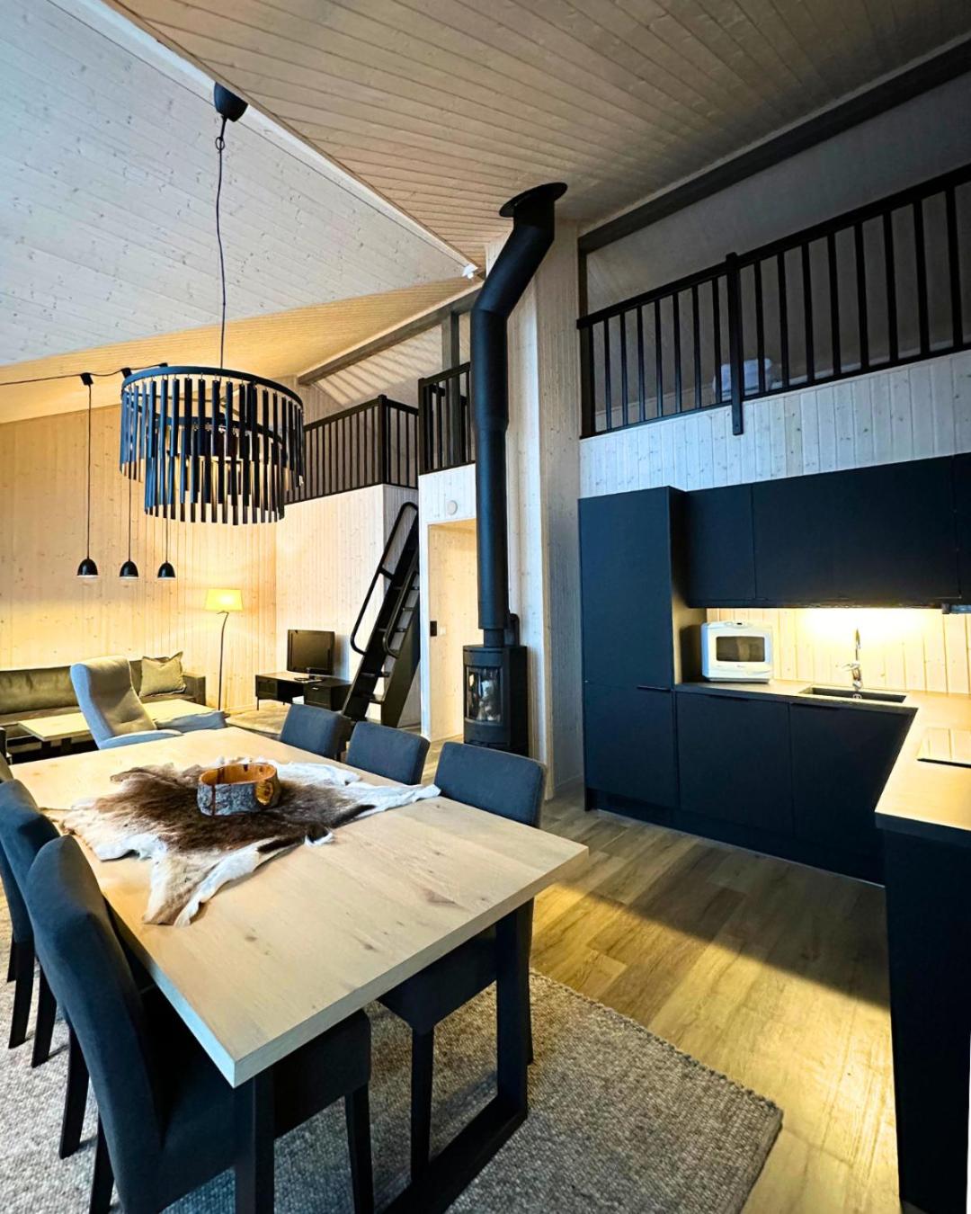 Skaidi Luxury Lodge – Heart of the Arctic view 3