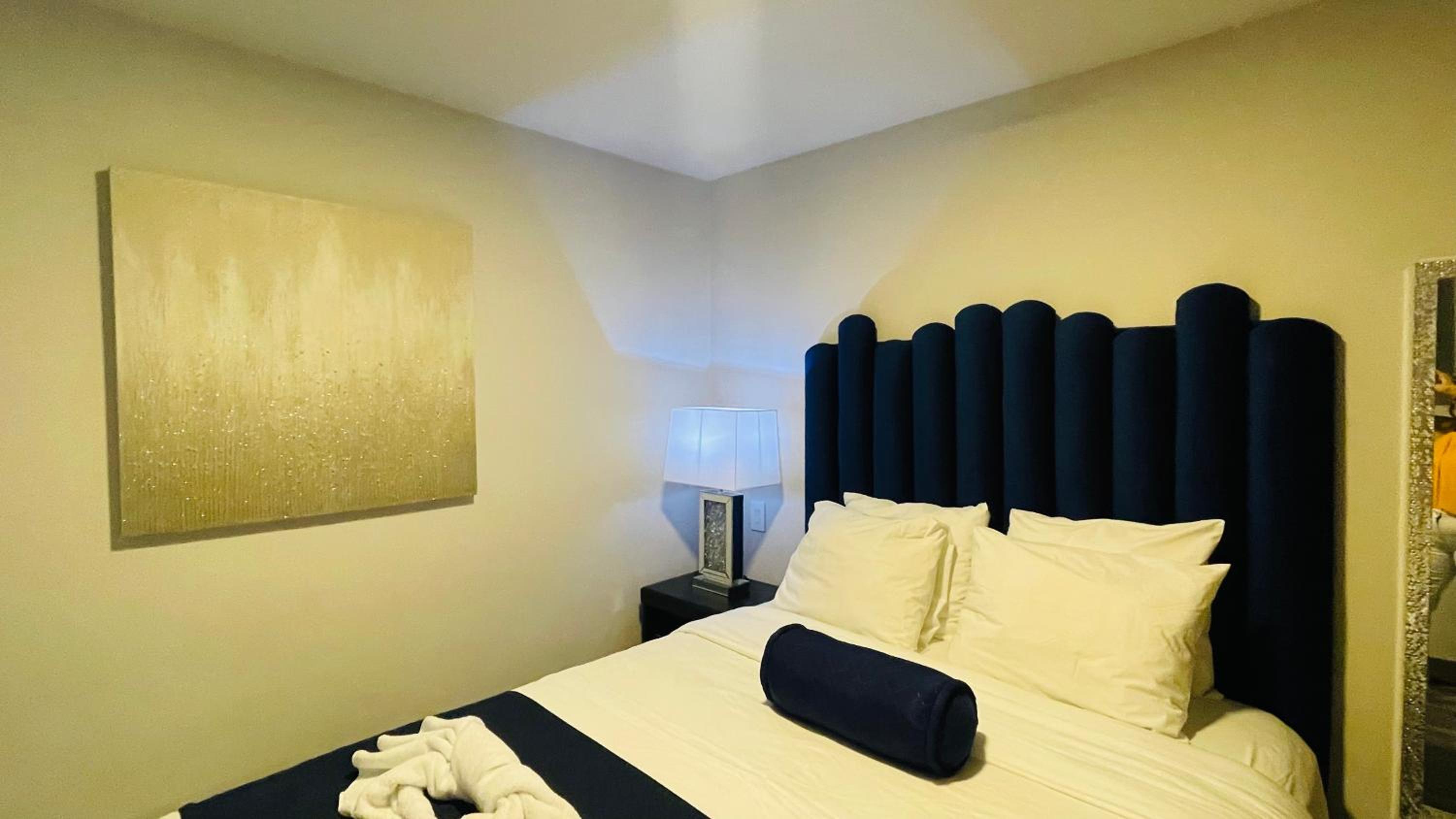 Cozy apartment with terrace, SJ Cosmopolitan Tower #402