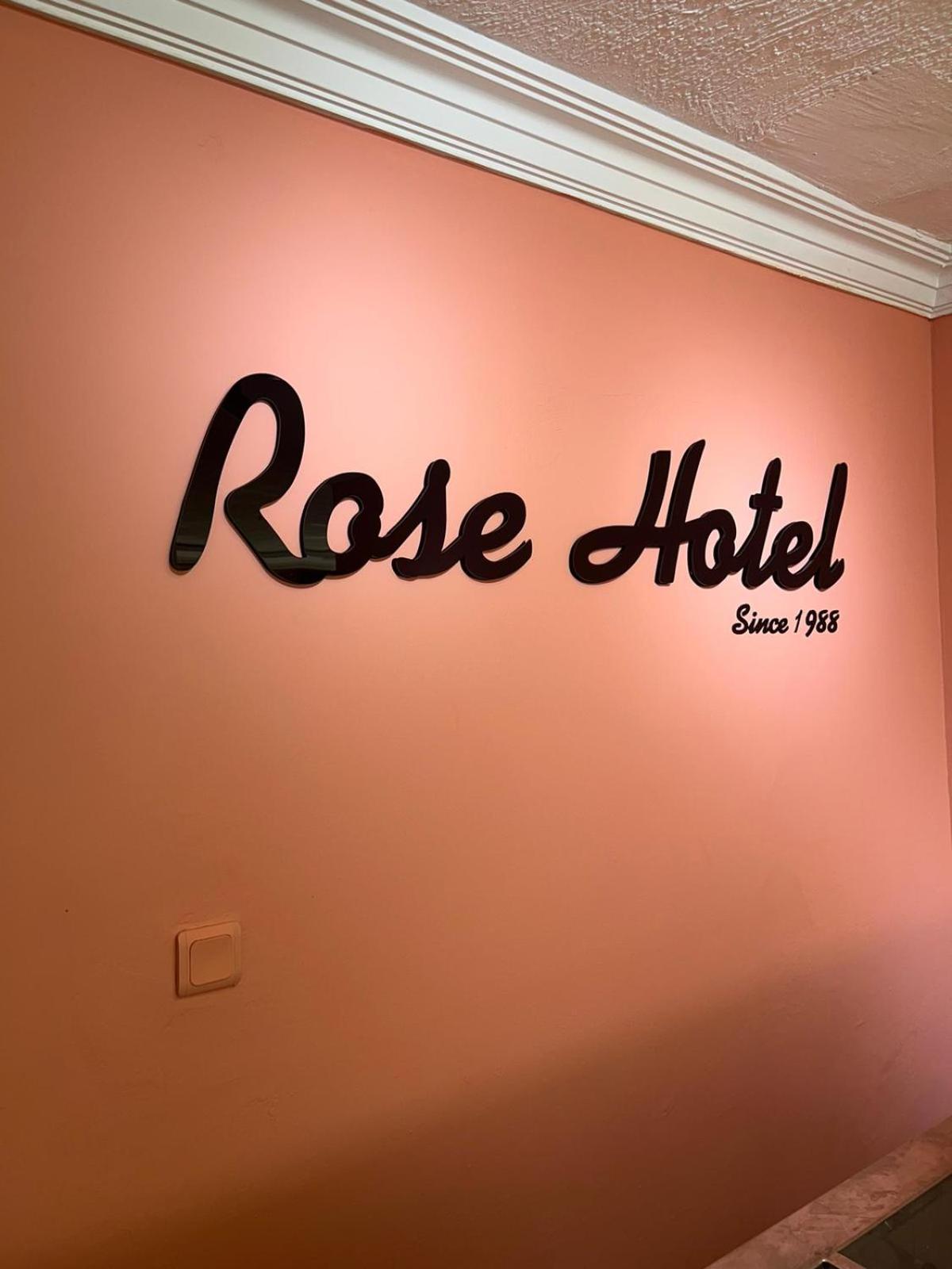 Rose Hotel