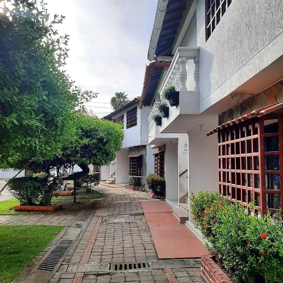 Cabaña Condominio Mar de coveñas