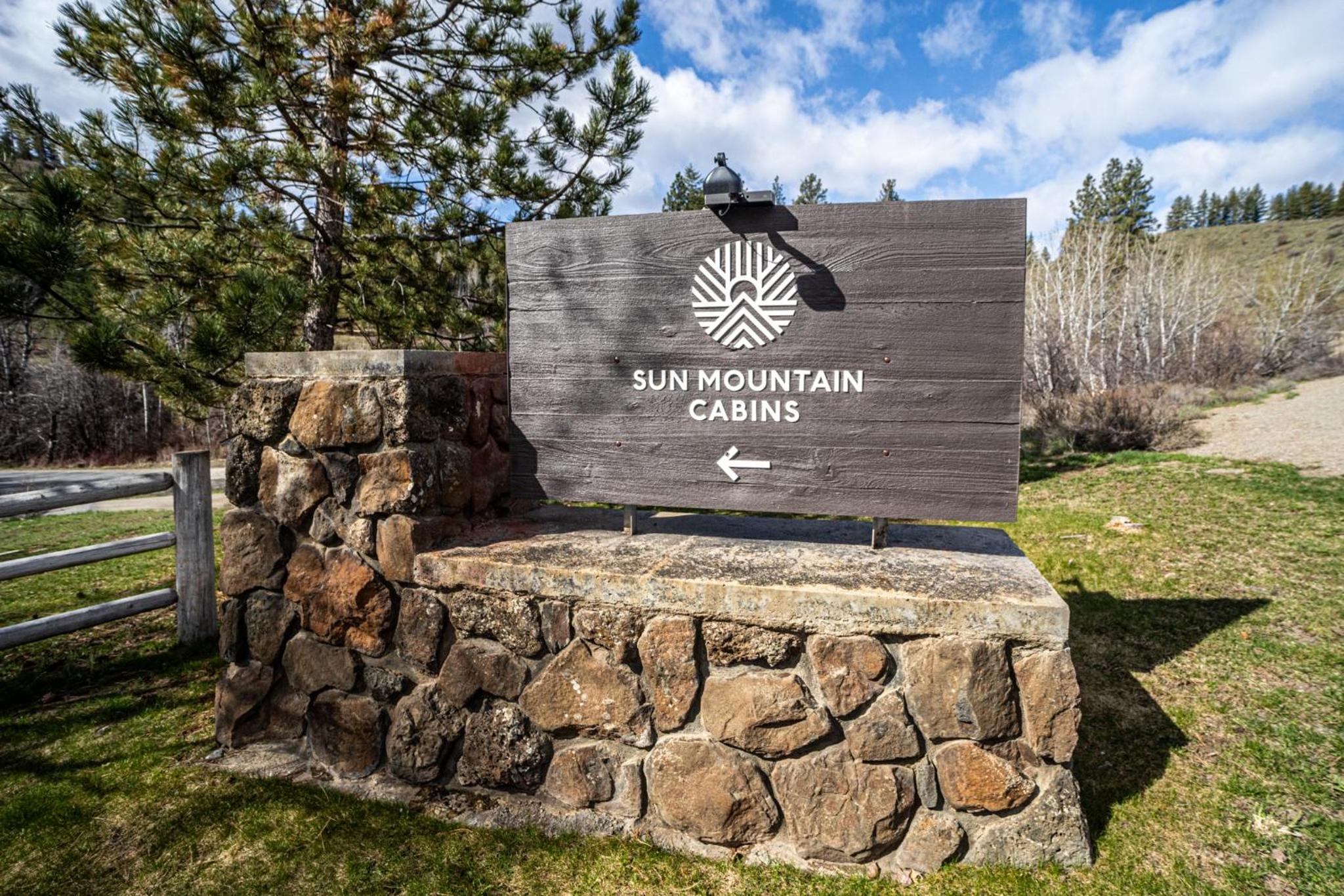 Sun Mountain Lodge