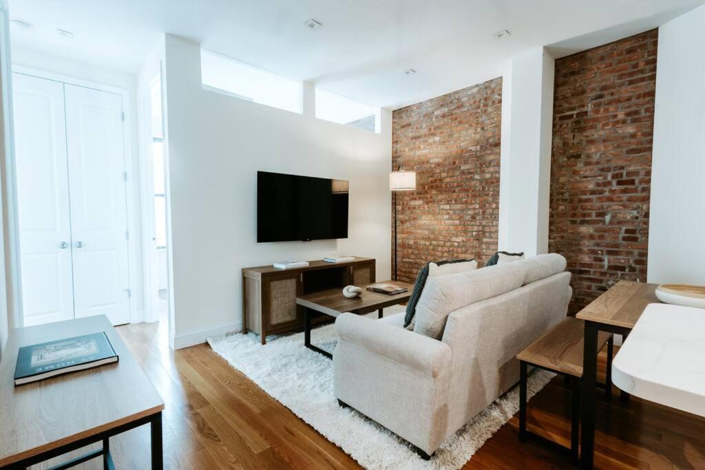 Stylish Apartment in Upper West Side! Cozy Retreat