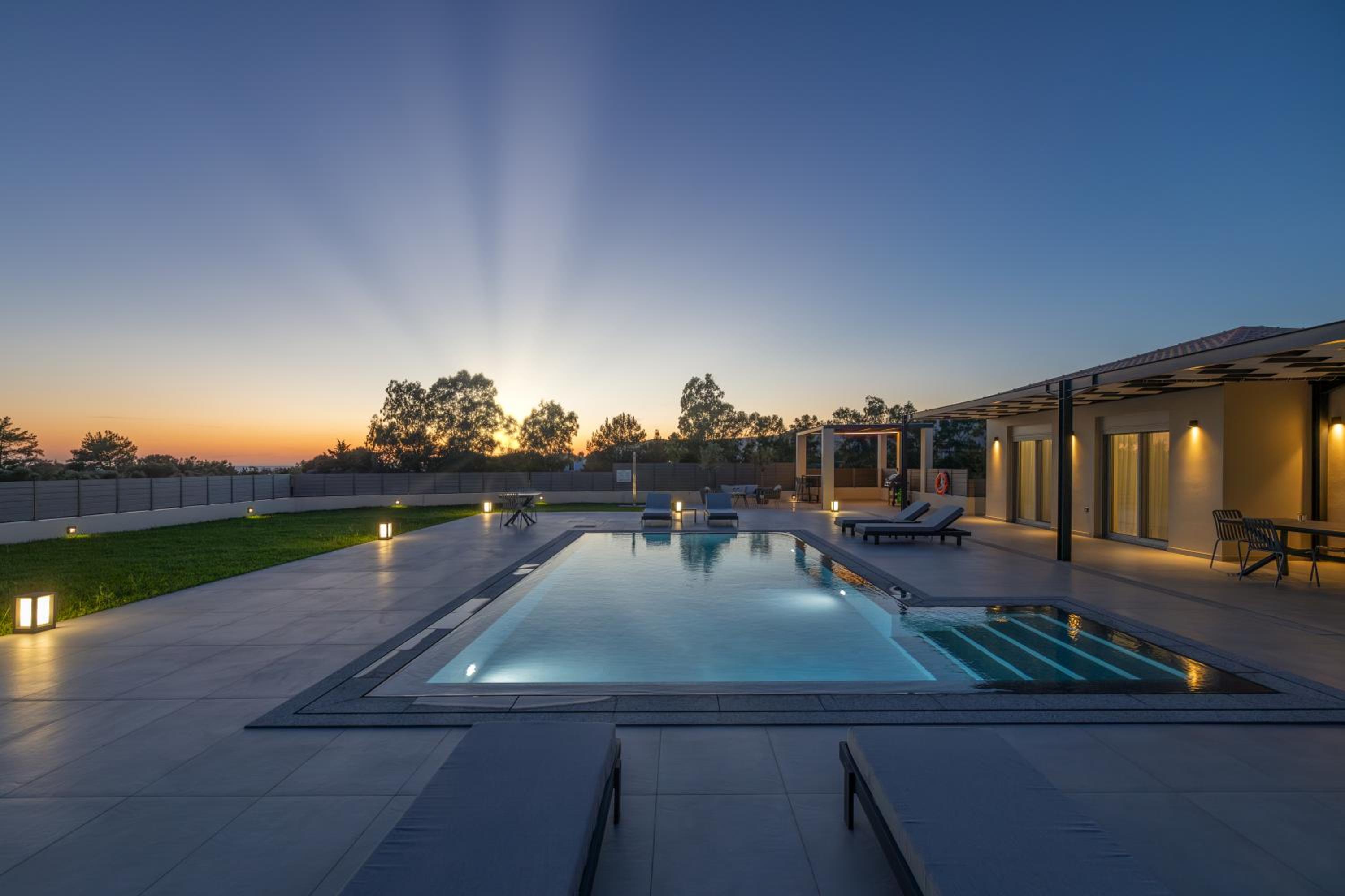 AL MARE VILLAS view 4