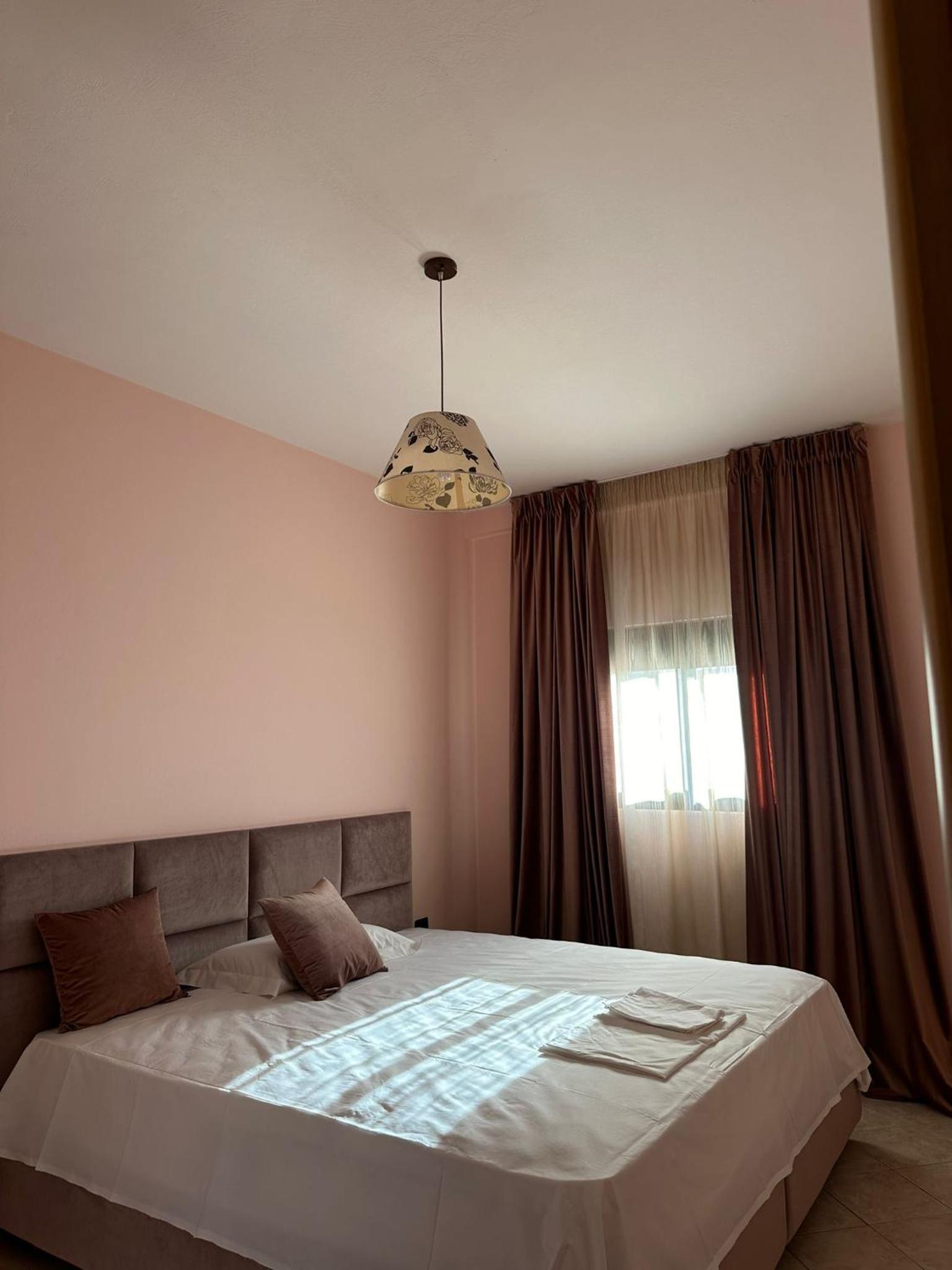 Luna park Apartment