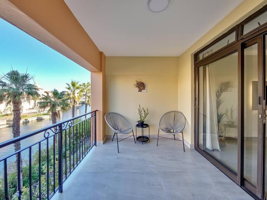 Renovated, Pools, Park, Gym, Parking, Canal walk access view 4