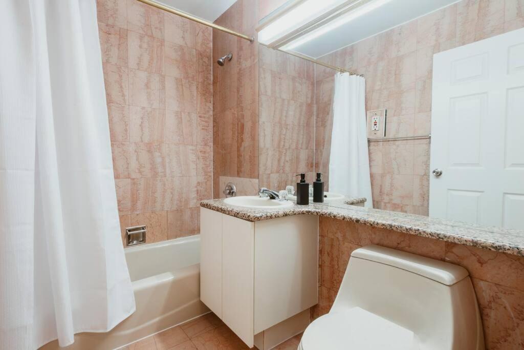 Modern 3BD Gem in Financial District & Wall Street Area!