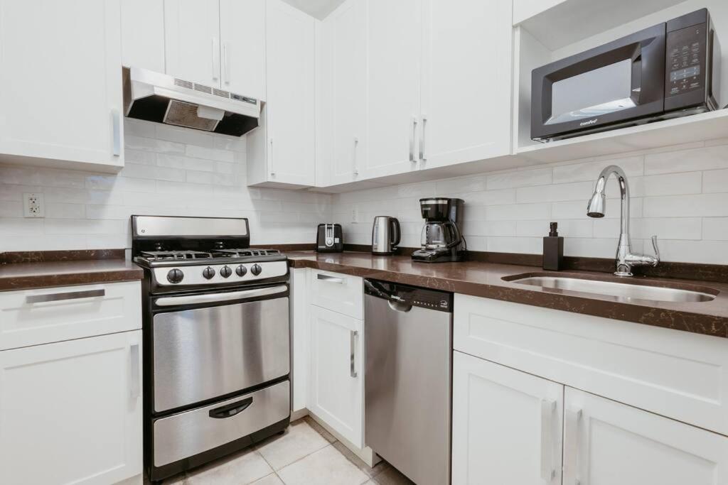 Modern 3BD Gem in Financial District & Wall Street Area!