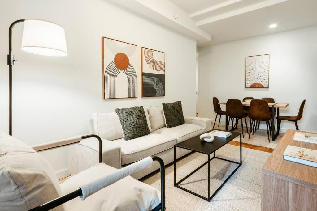 Modern 3BD Gem in Financial District & Wall Street Area!