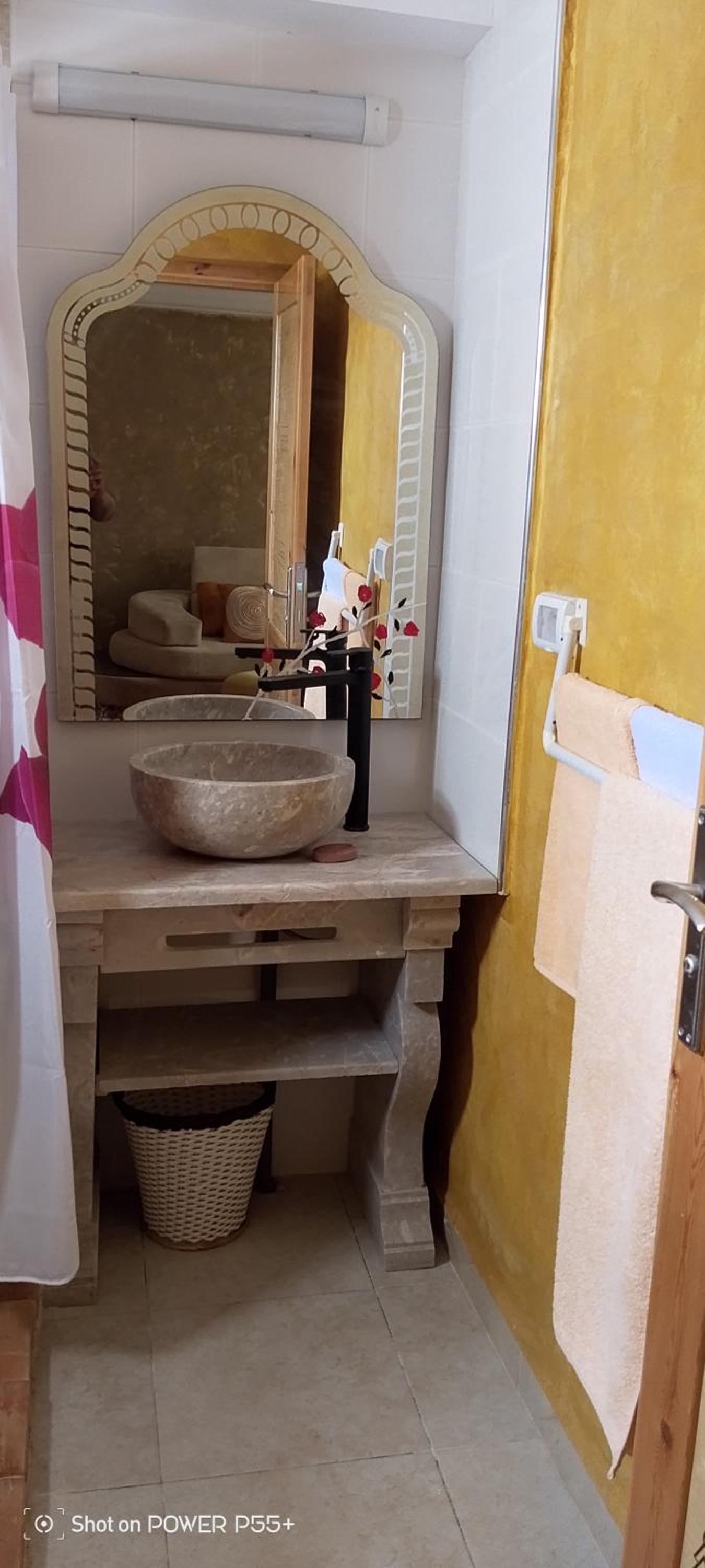 Photo 48