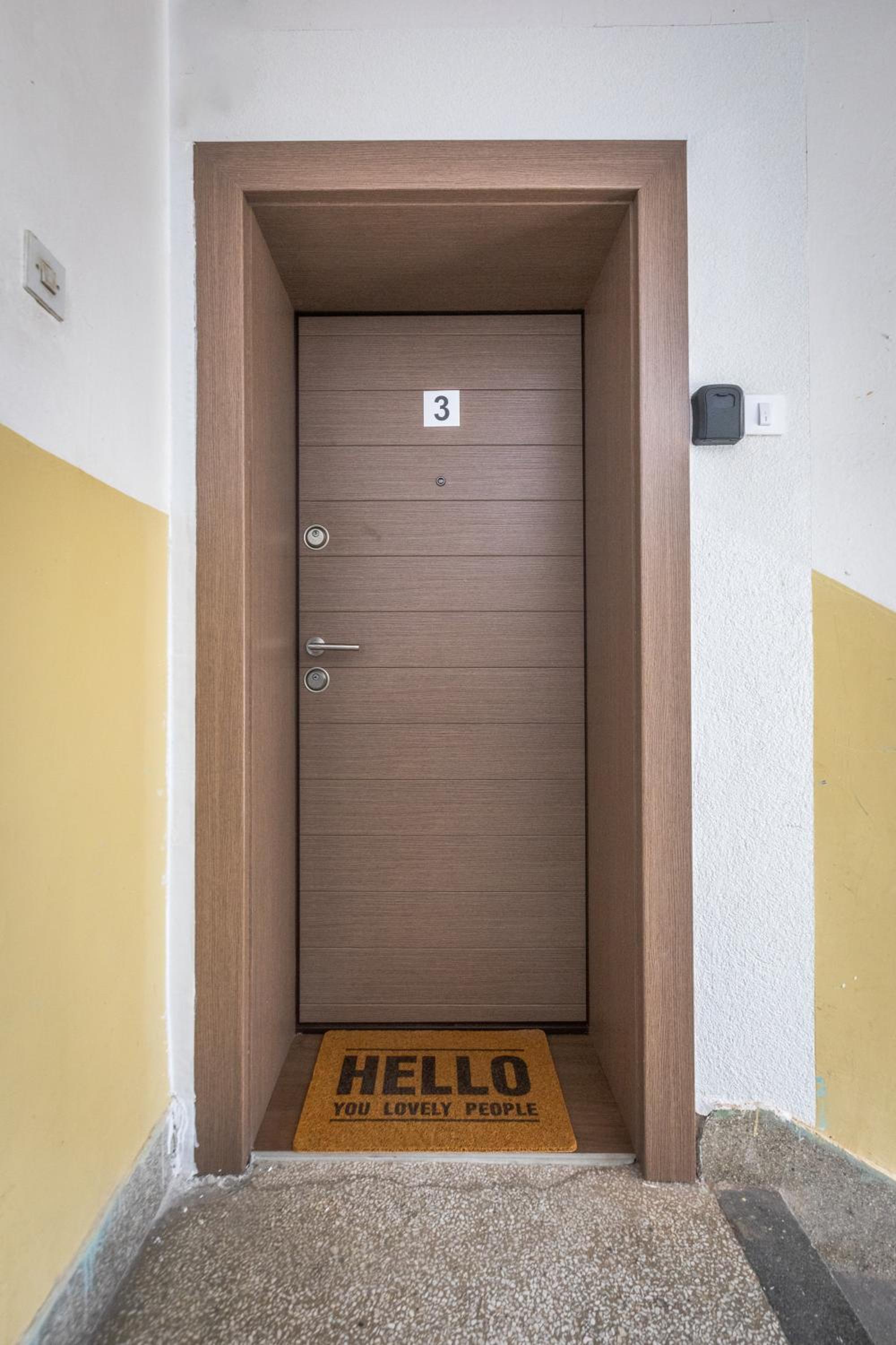 Manivi Apartments